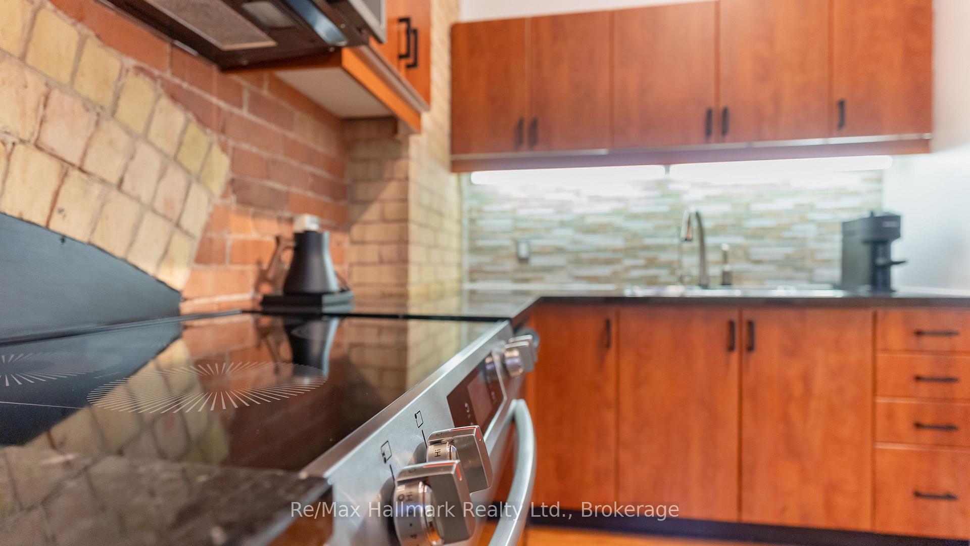 Photo 20 of Unit 4, 39 Old Brewery Lane, Toronto, Regent Park — HOMEH