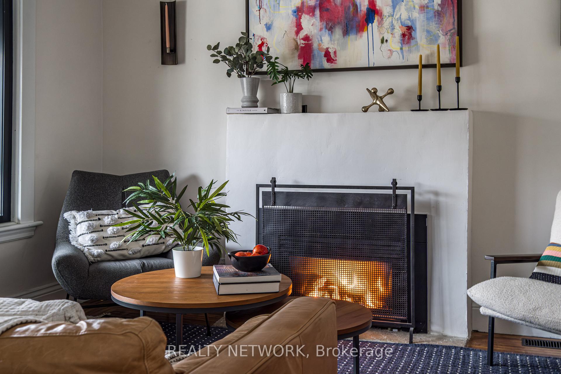 Photo 4 of 481 Aberdeen Avenue, Hamilton, Kirkendall — HOMEH