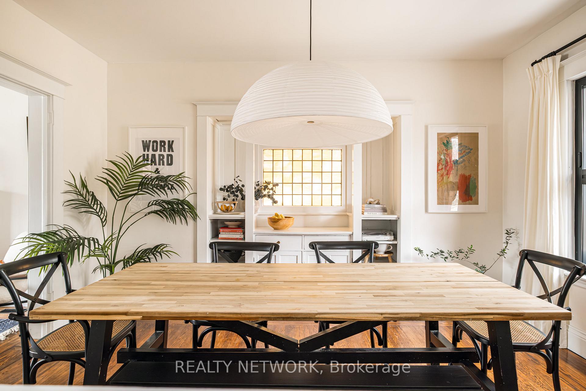 Photo 12 of 481 Aberdeen Avenue, Hamilton, Kirkendall — HOMEH