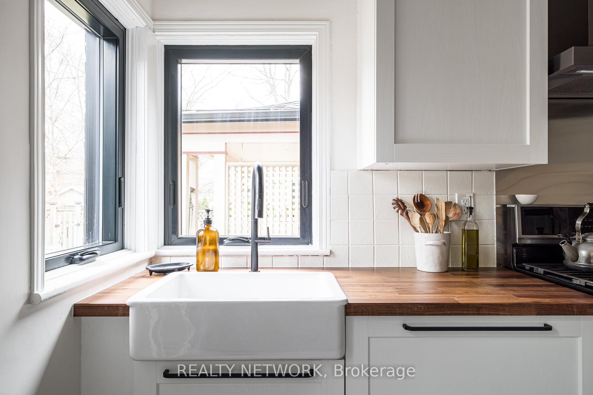 Photo 13 of 481 Aberdeen Avenue, Hamilton, Kirkendall — HOMEH