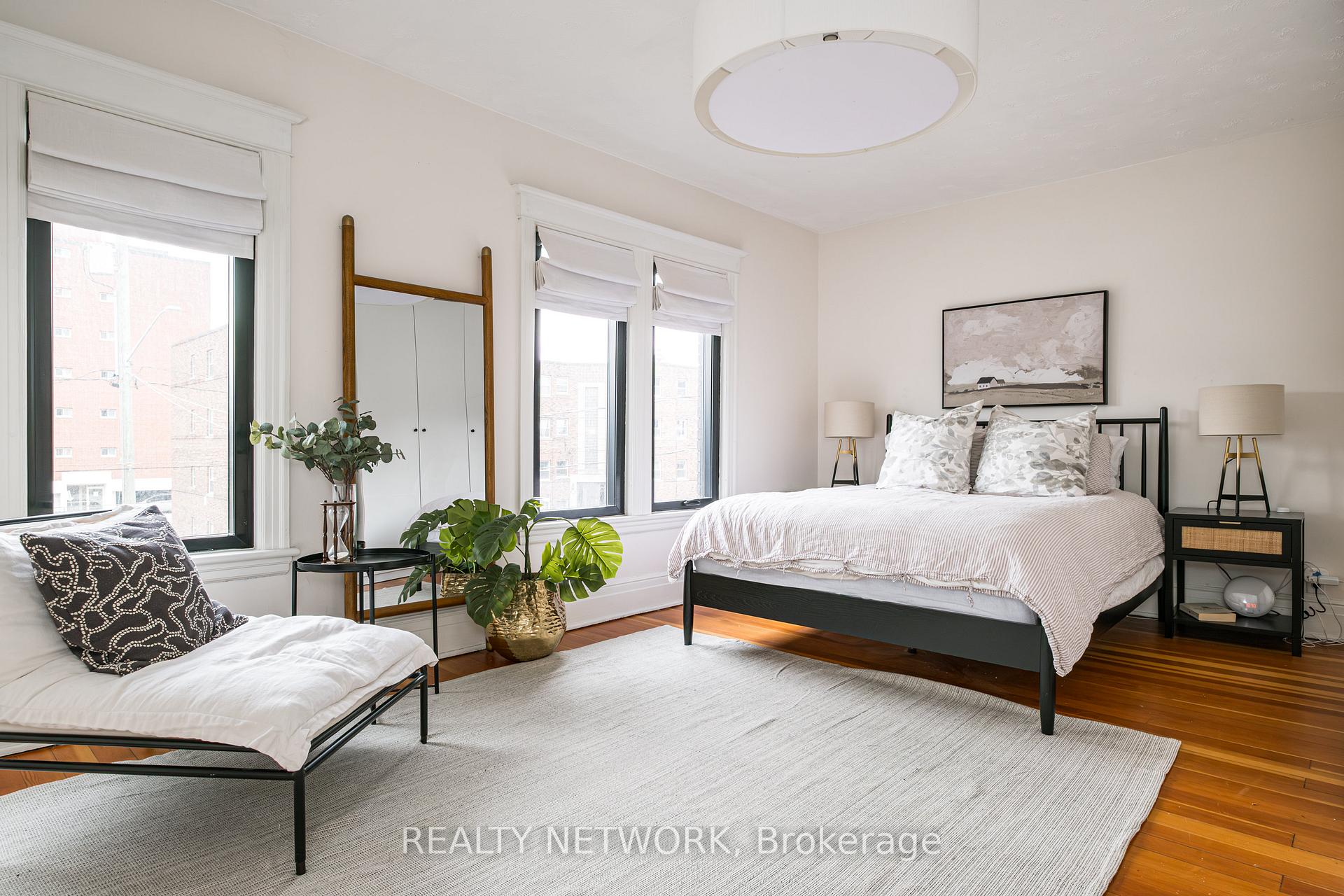 Photo 16 of 481 Aberdeen Avenue, Hamilton, Kirkendall — HOMEH