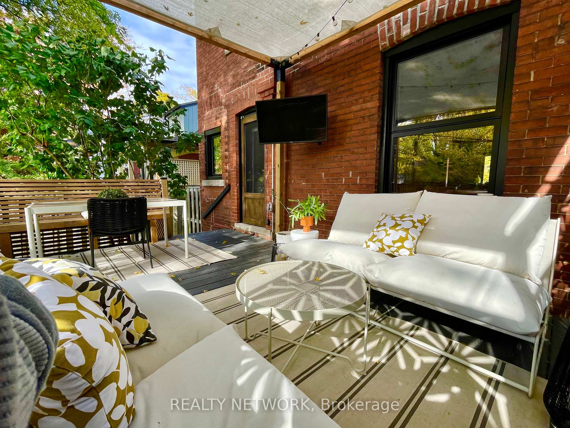 Photo 38 of 481 Aberdeen Avenue, Hamilton, Kirkendall — HOMEH