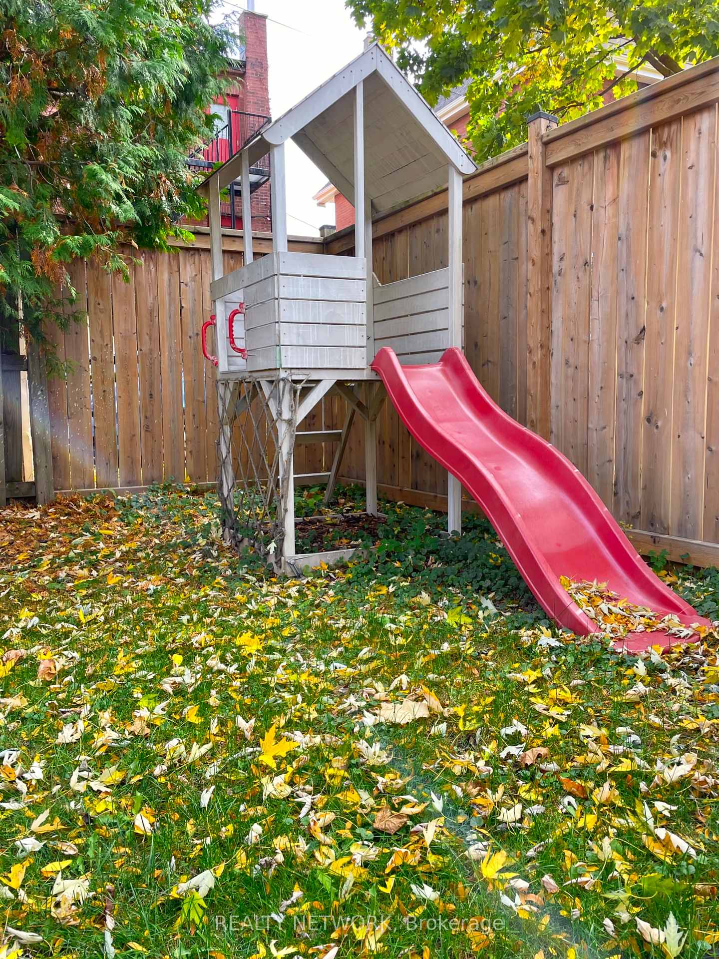 Photo 37 of 481 Aberdeen Avenue, Hamilton, Kirkendall — HOMEH