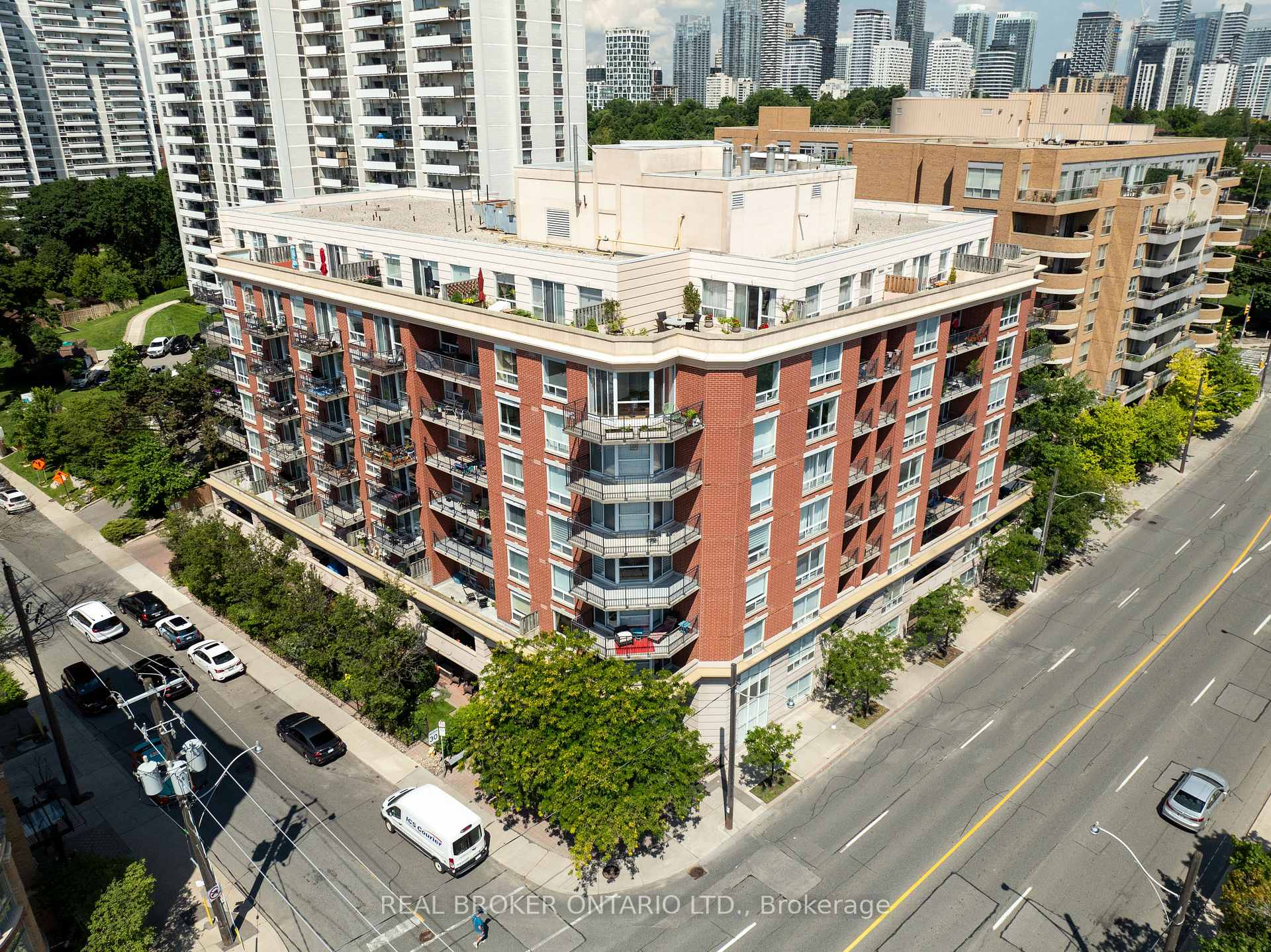 Front of Unit 611, 300 Balliol Street