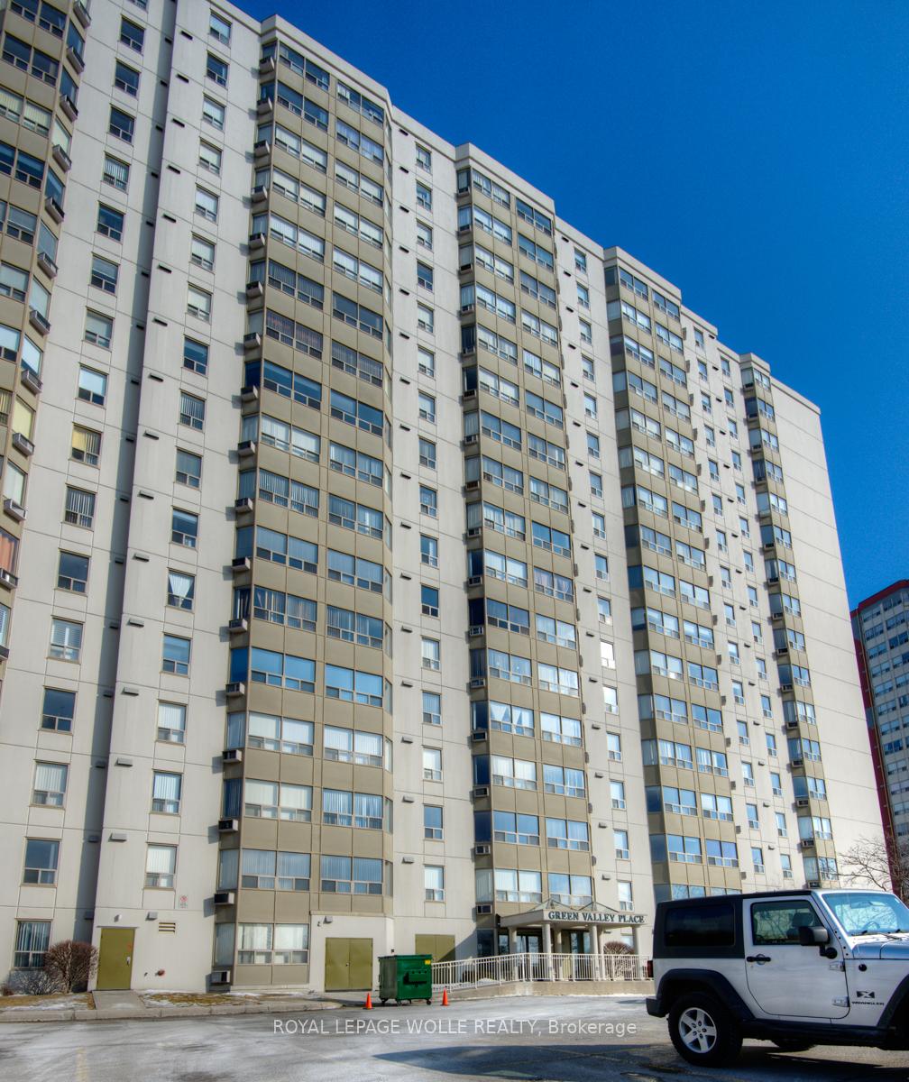 Photo 3 of Unit 710, 35 Green Valley Drive, Kitchener — HOMEH