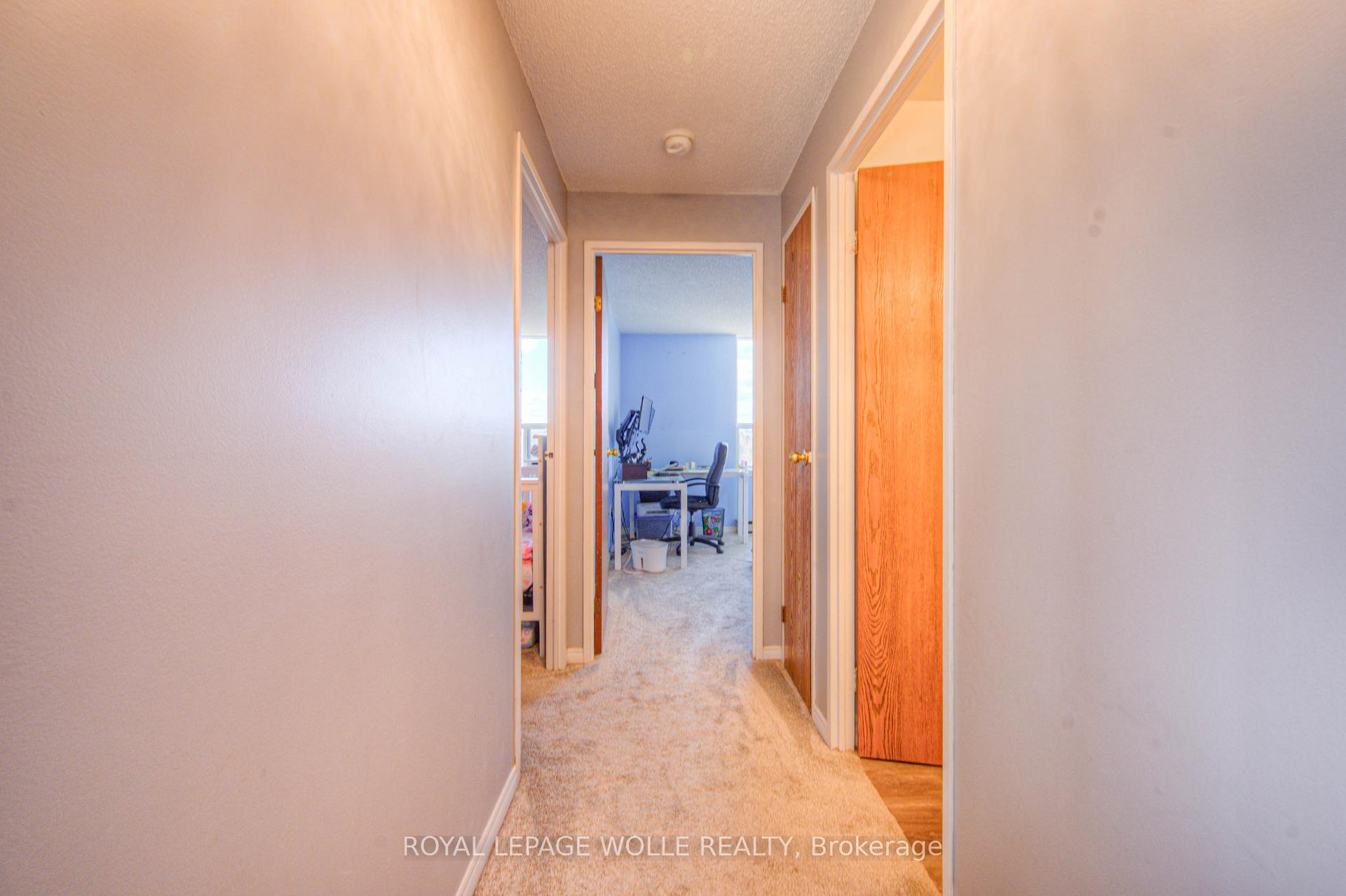 Photo 12 of Unit 710, 35 Green Valley Drive, Kitchener — HOMEH