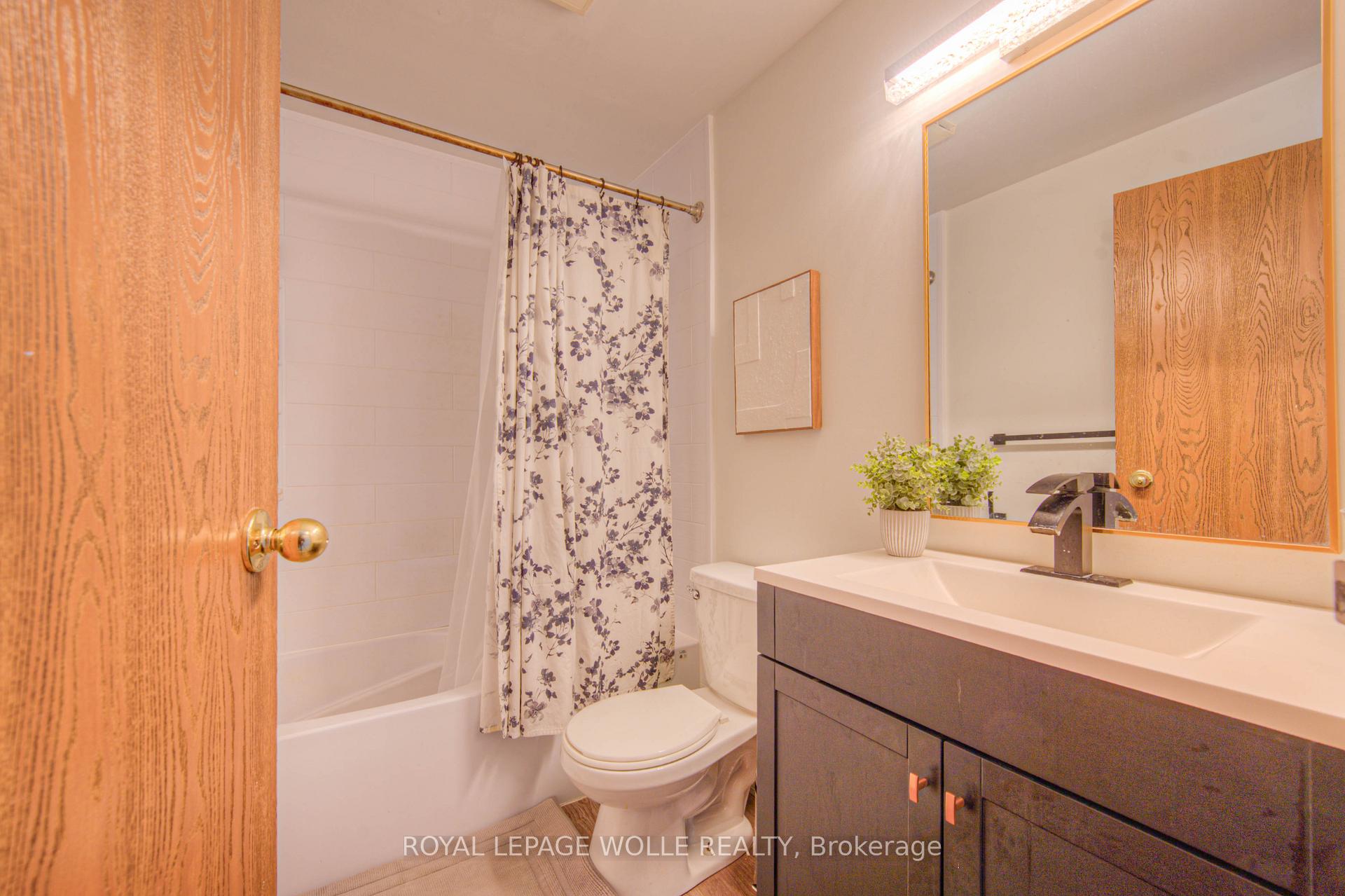 Photo 22 of Unit 710, 35 Green Valley Drive, Kitchener — HOMEH