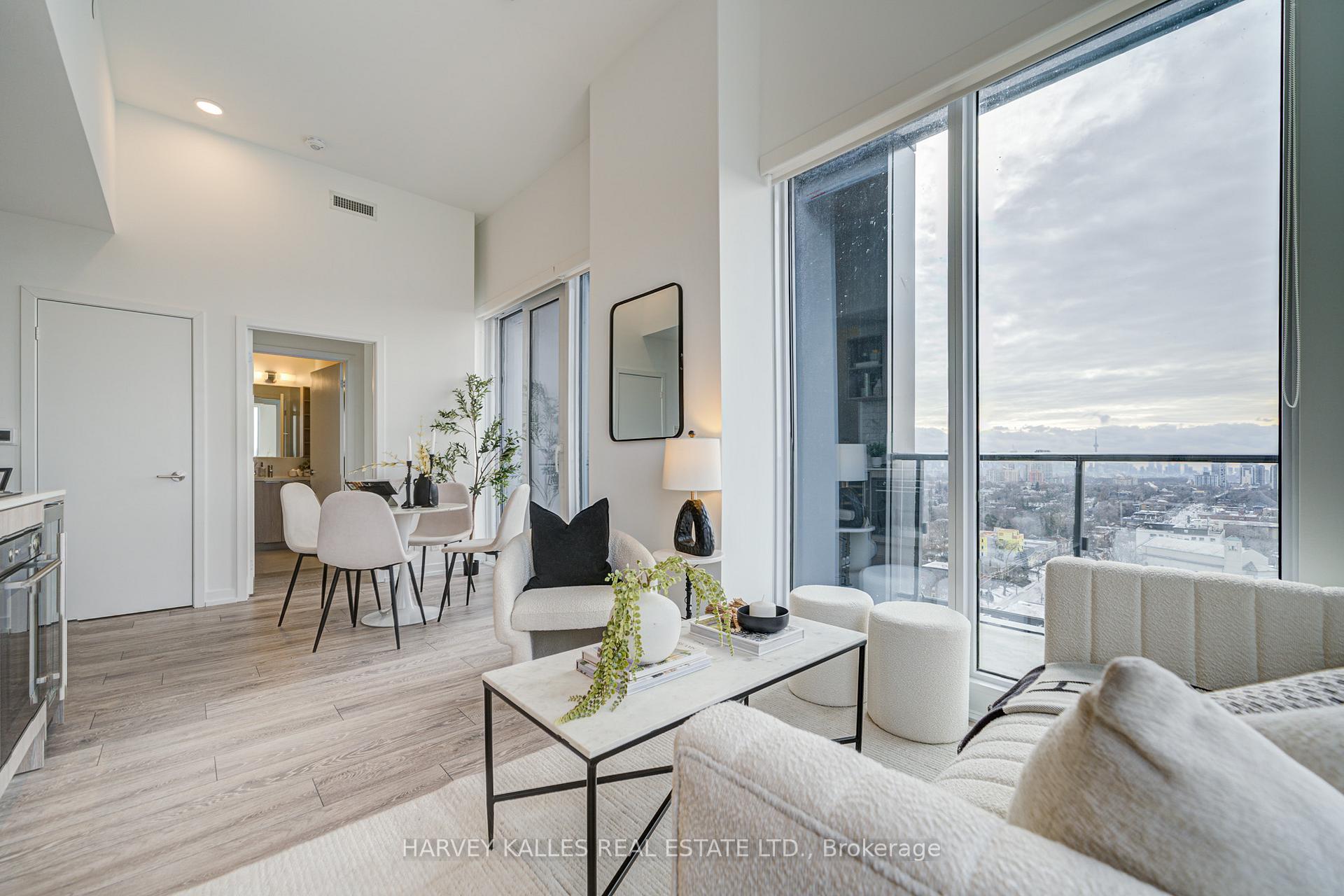 Photo 6 of Unit PH05, 2020 Bathurst Street, Toronto, Humewood-Cedarvale — HOMEH