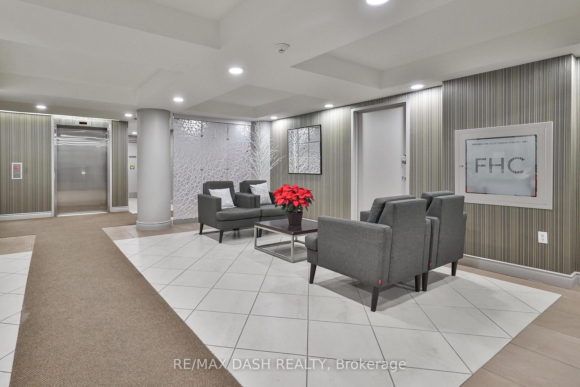 Photo 4 of Unit 501, 330 Adelaide Street E, Toronto, Moss Park — HOMEH
