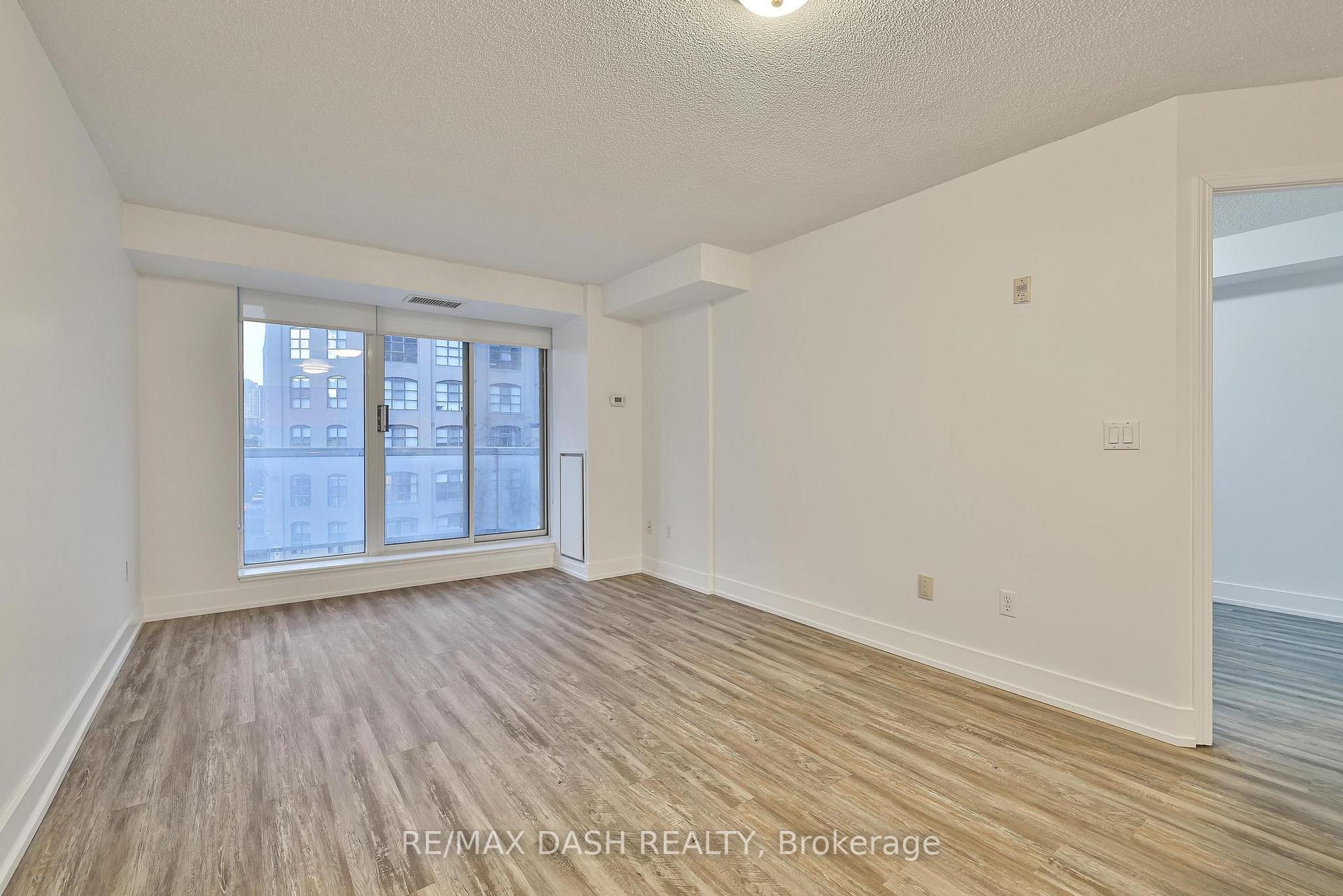Photo 7 of Unit 501, 330 Adelaide Street E, Toronto, Moss Park — HOMEH