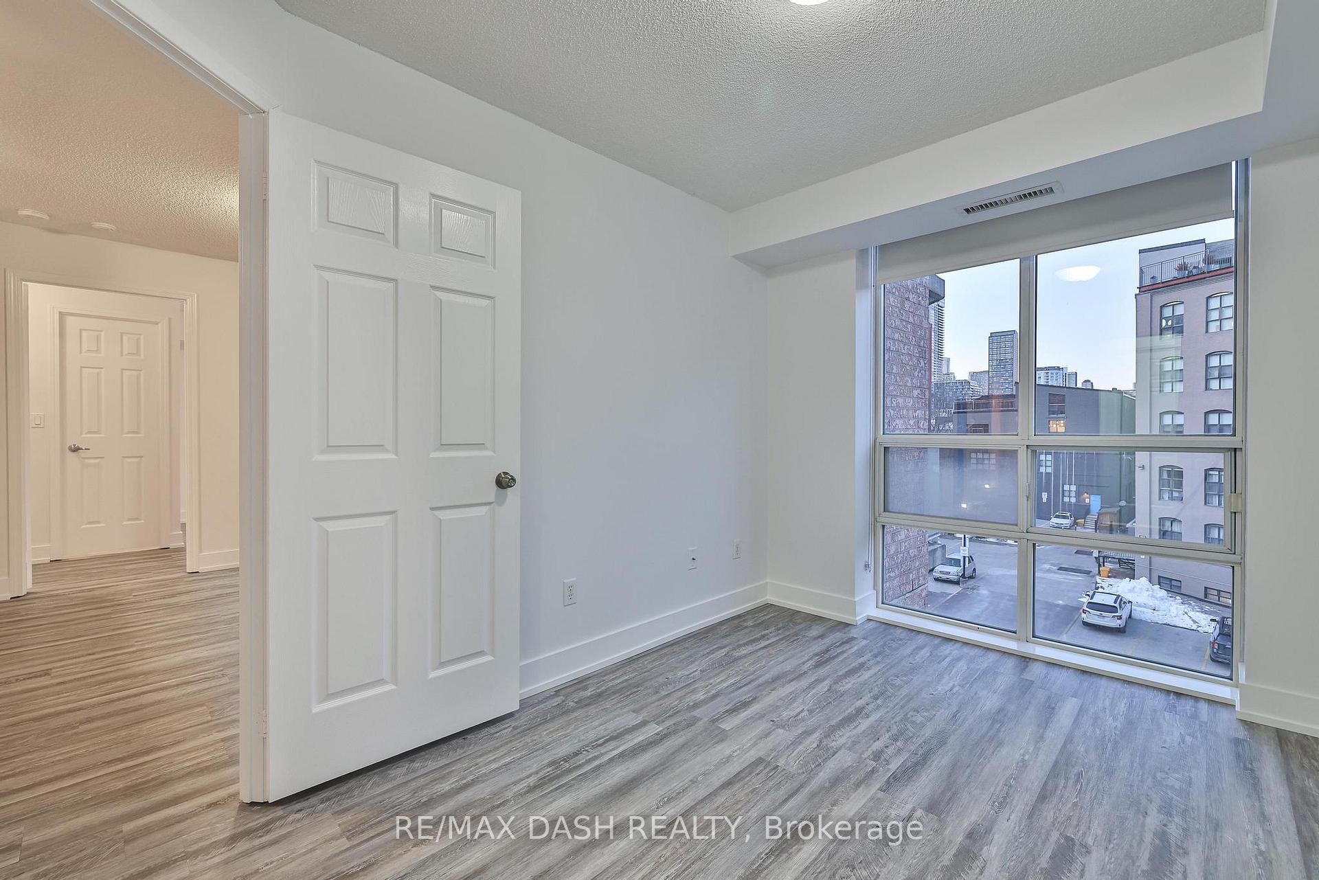 Photo 8 of Unit 501, 330 Adelaide Street E, Toronto, Moss Park — HOMEH