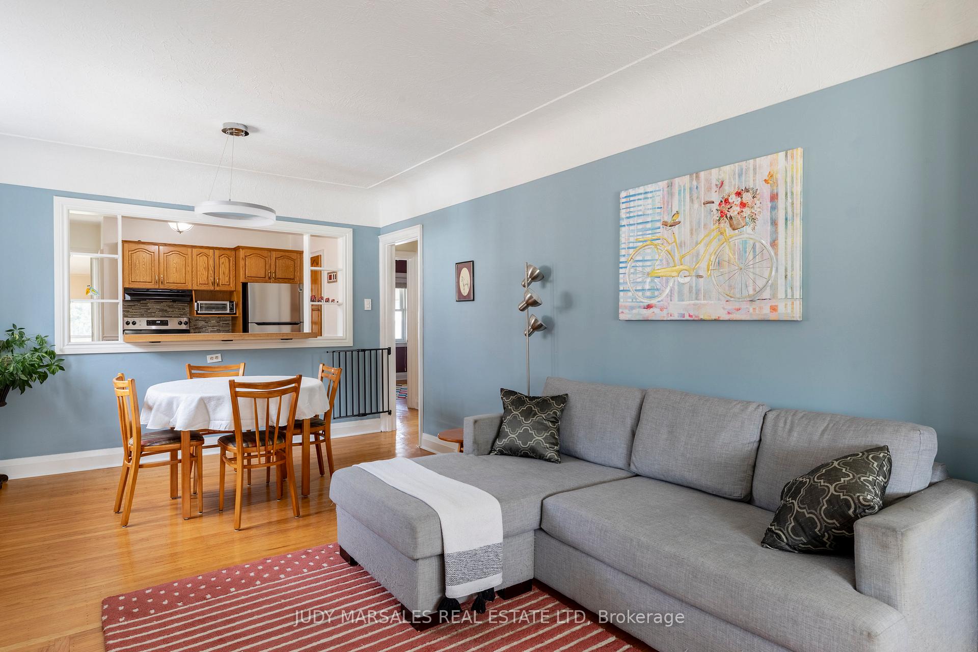 Photo 9 of 57 Cameron Avenue S, Hamilton, Bartonville — HOMEH