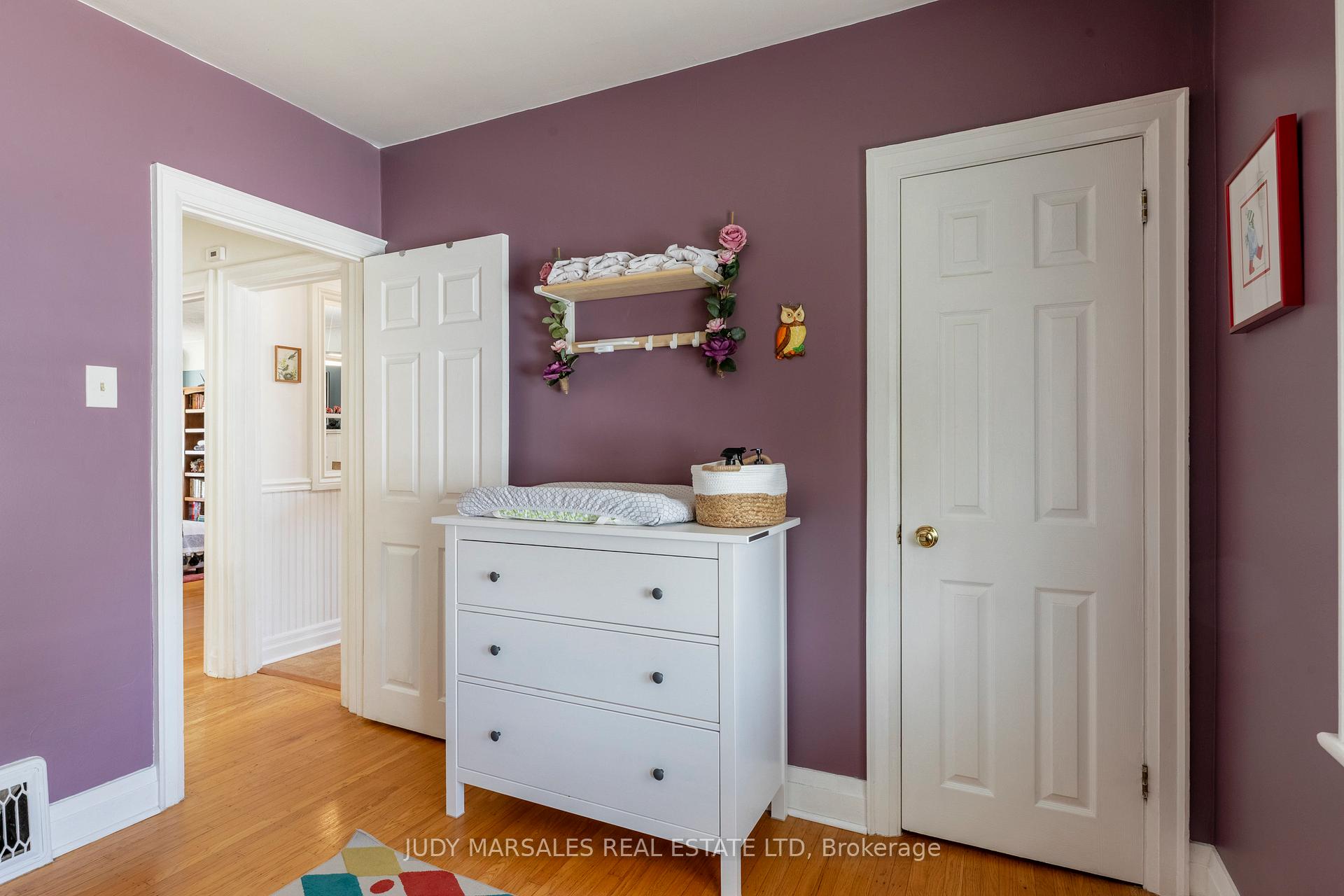 Photo 13 of 57 Cameron Avenue S, Hamilton, Bartonville — HOMEH