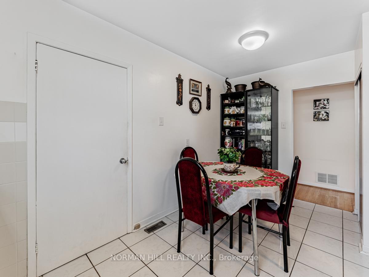 Photo 20 of 41 Braemar Drive, Brampton, Avondale — HOMEH