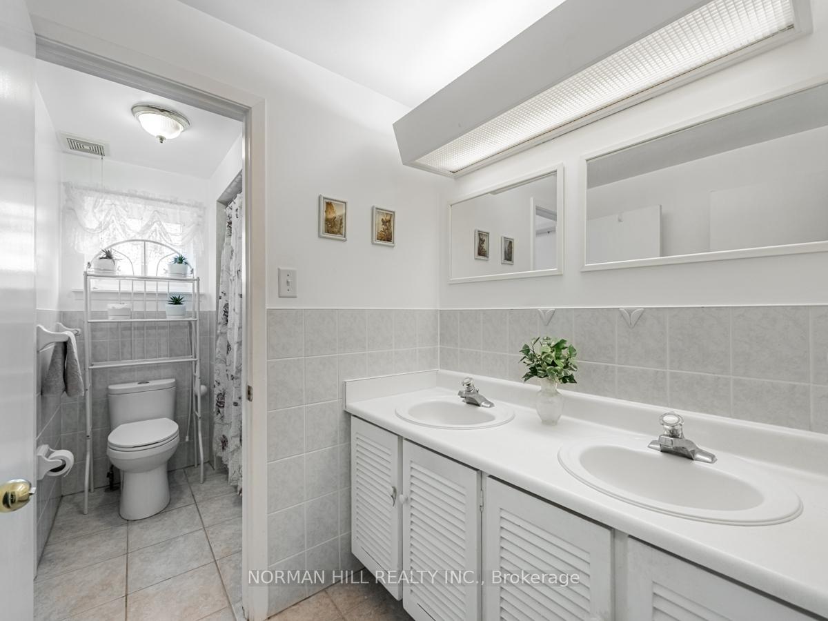 Photo 17 of 41 Braemar Drive, Brampton, Avondale — HOMEH