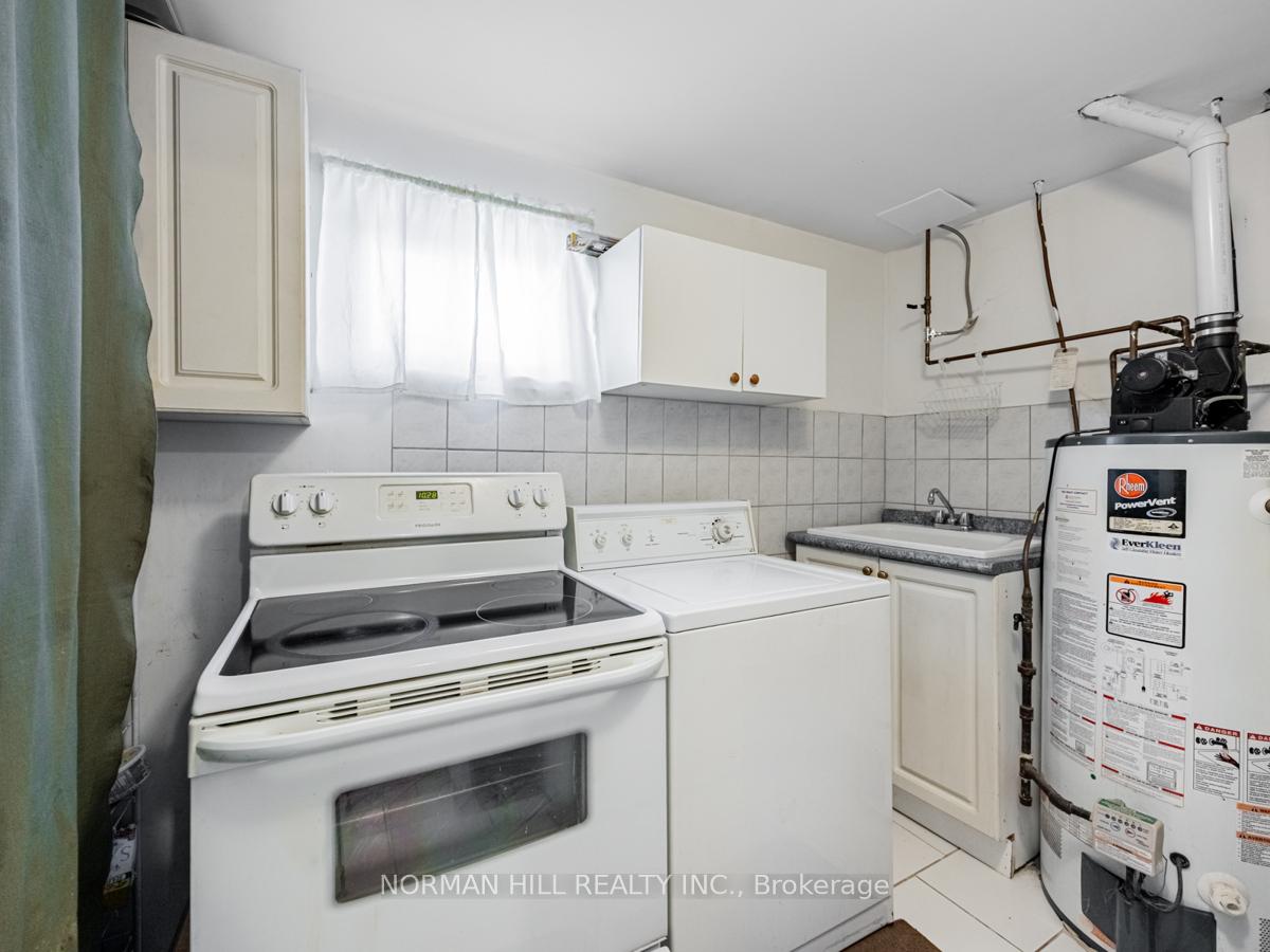 Photo 33 of 41 Braemar Drive, Brampton, Avondale — HOMEH