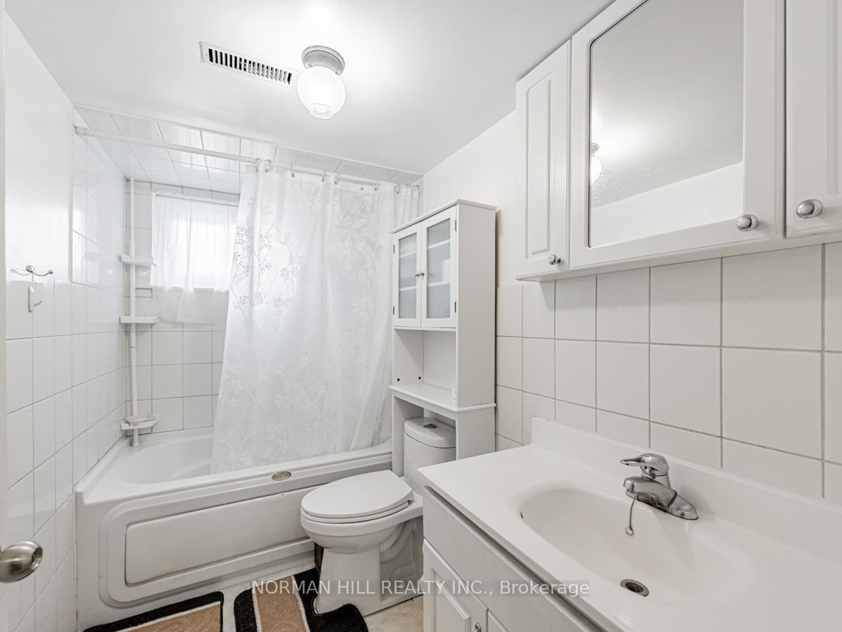 Photo 24 of 41 Braemar Drive, Brampton, Avondale — HOMEH