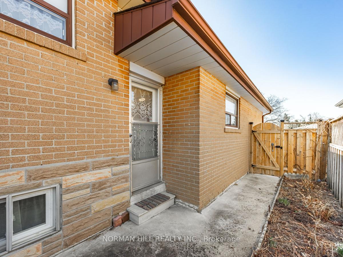 Photo 25 of 41 Braemar Drive, Brampton, Avondale — HOMEH