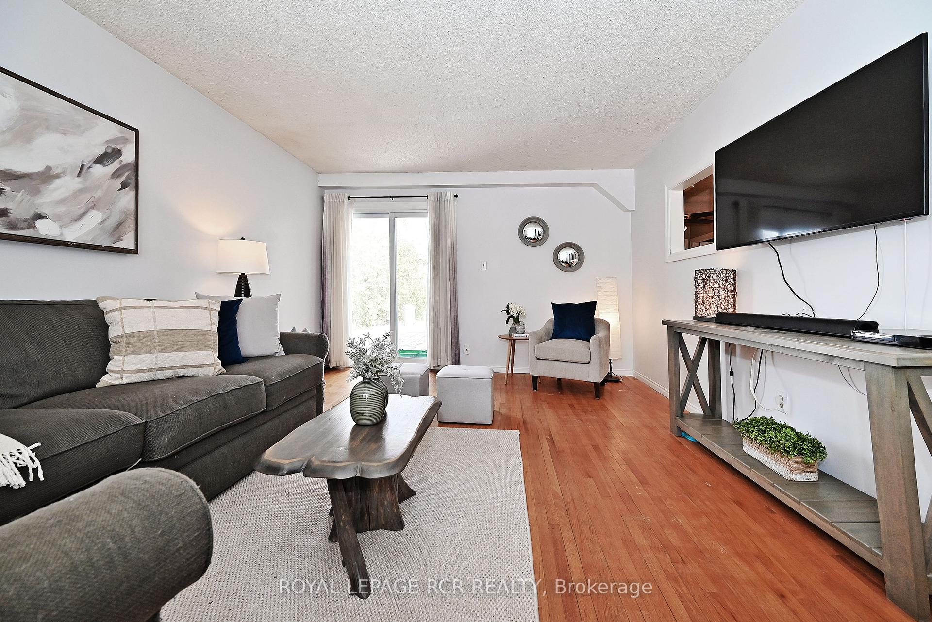 Photo 8 of 41 The Boulevard, New Tecumseth, Tottenham — HOMEH