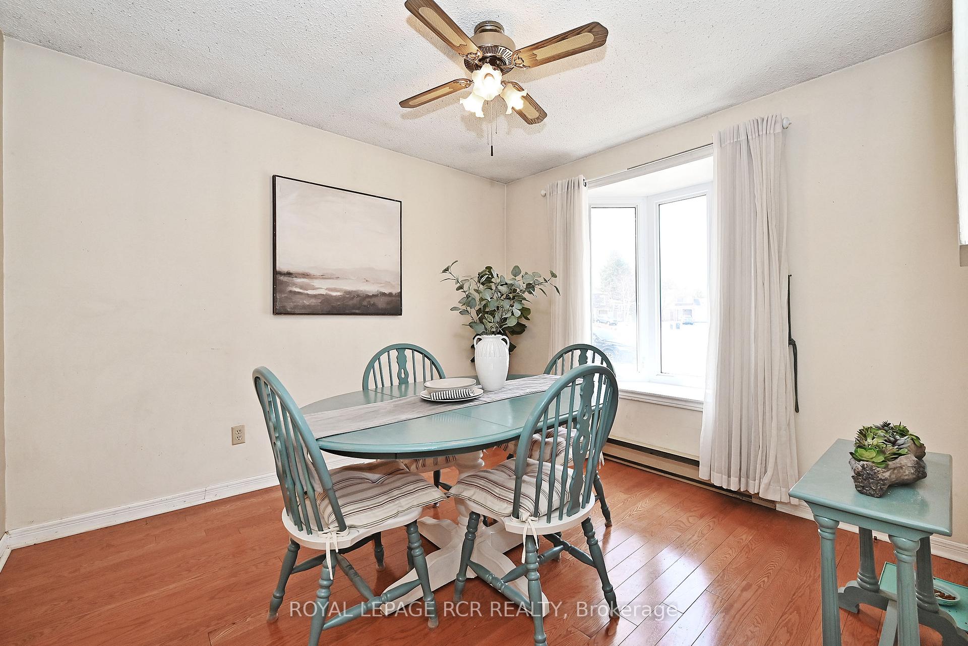 Photo 2 of 41 The Boulevard, New Tecumseth, Tottenham — HOMEH
