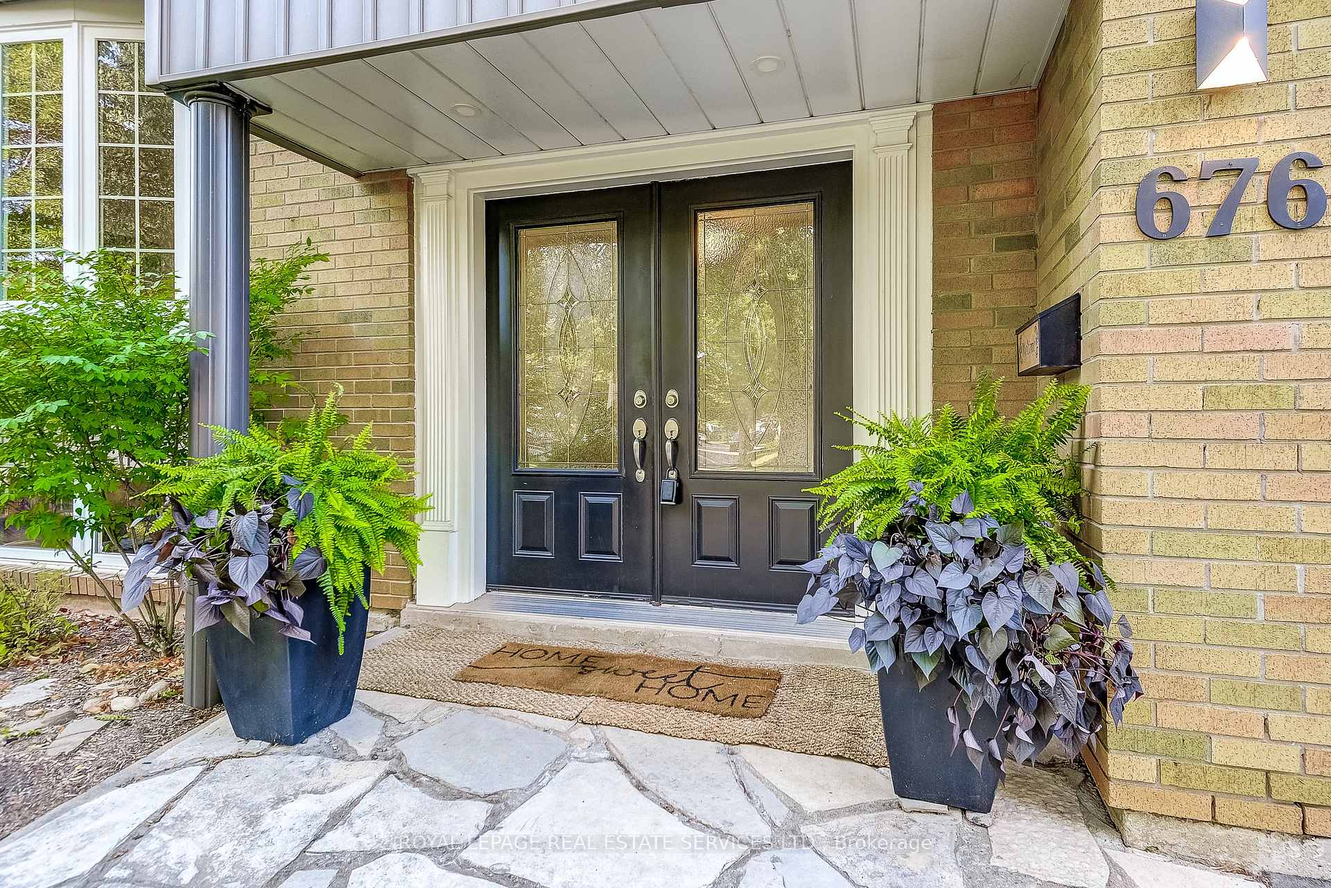 Photo 4 of 676 Meadow Lane, Burlington, Appleby — HOMEH