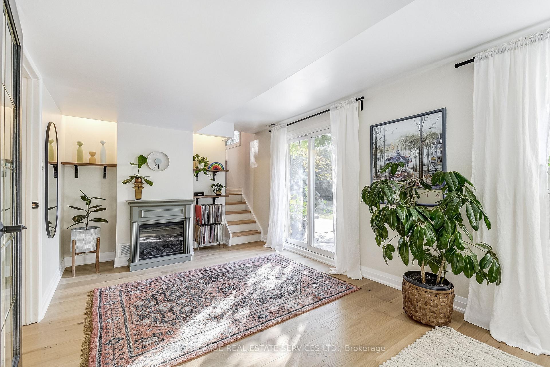 Photo 8 of 676 Meadow Lane, Burlington, Appleby — HOMEH