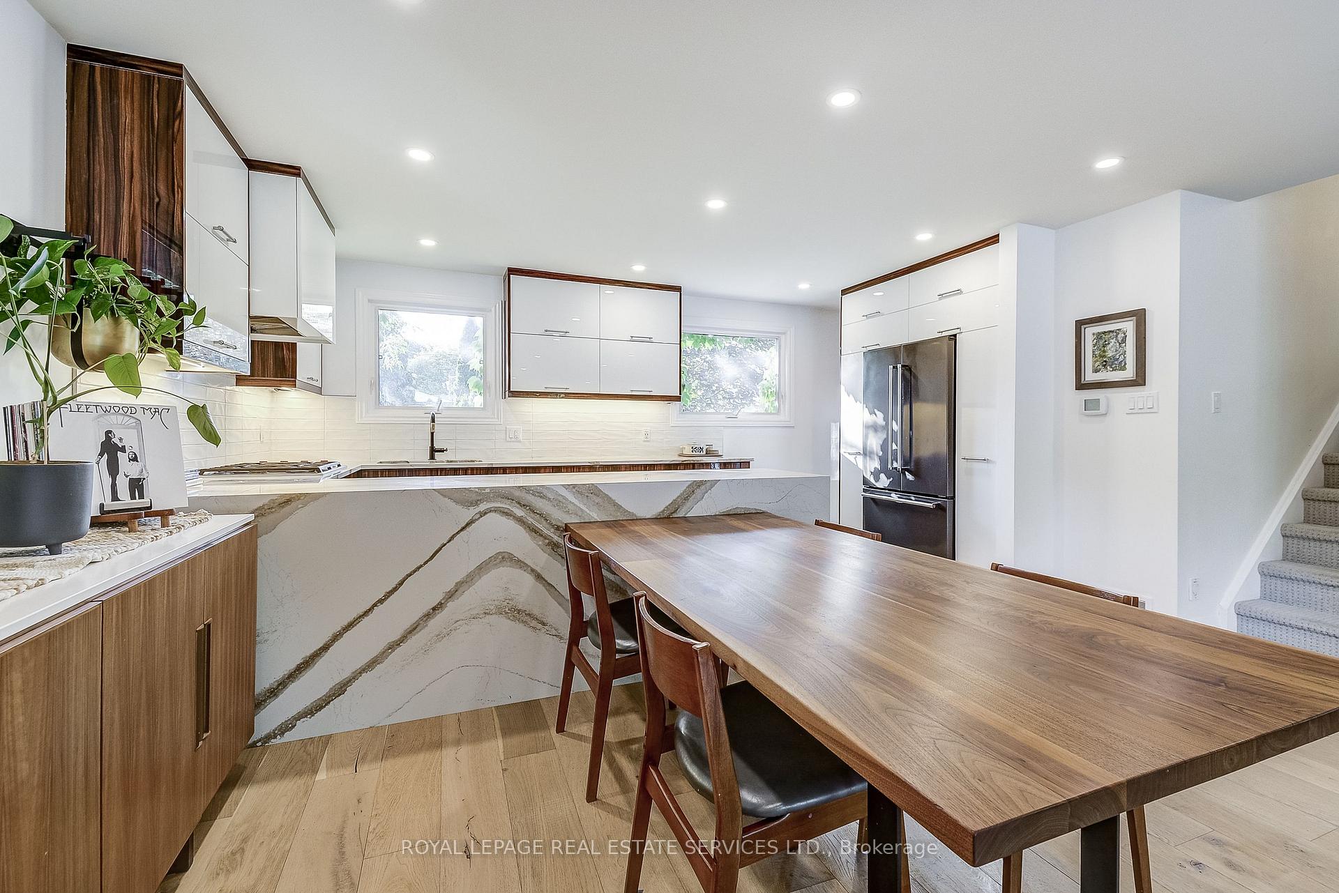 Photo 12 of 676 Meadow Lane, Burlington, Appleby — HOMEH