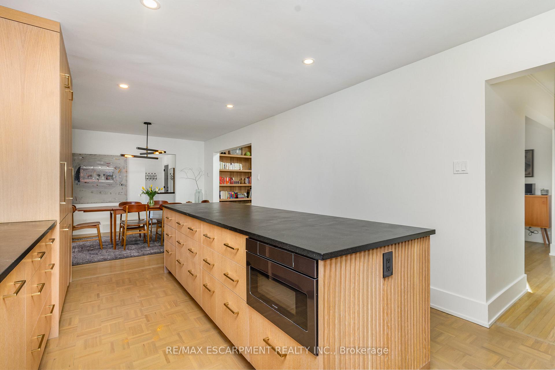 Photo 35 of 130 Hillcrest Avenue, Hamilton, Greensville — HOMEH