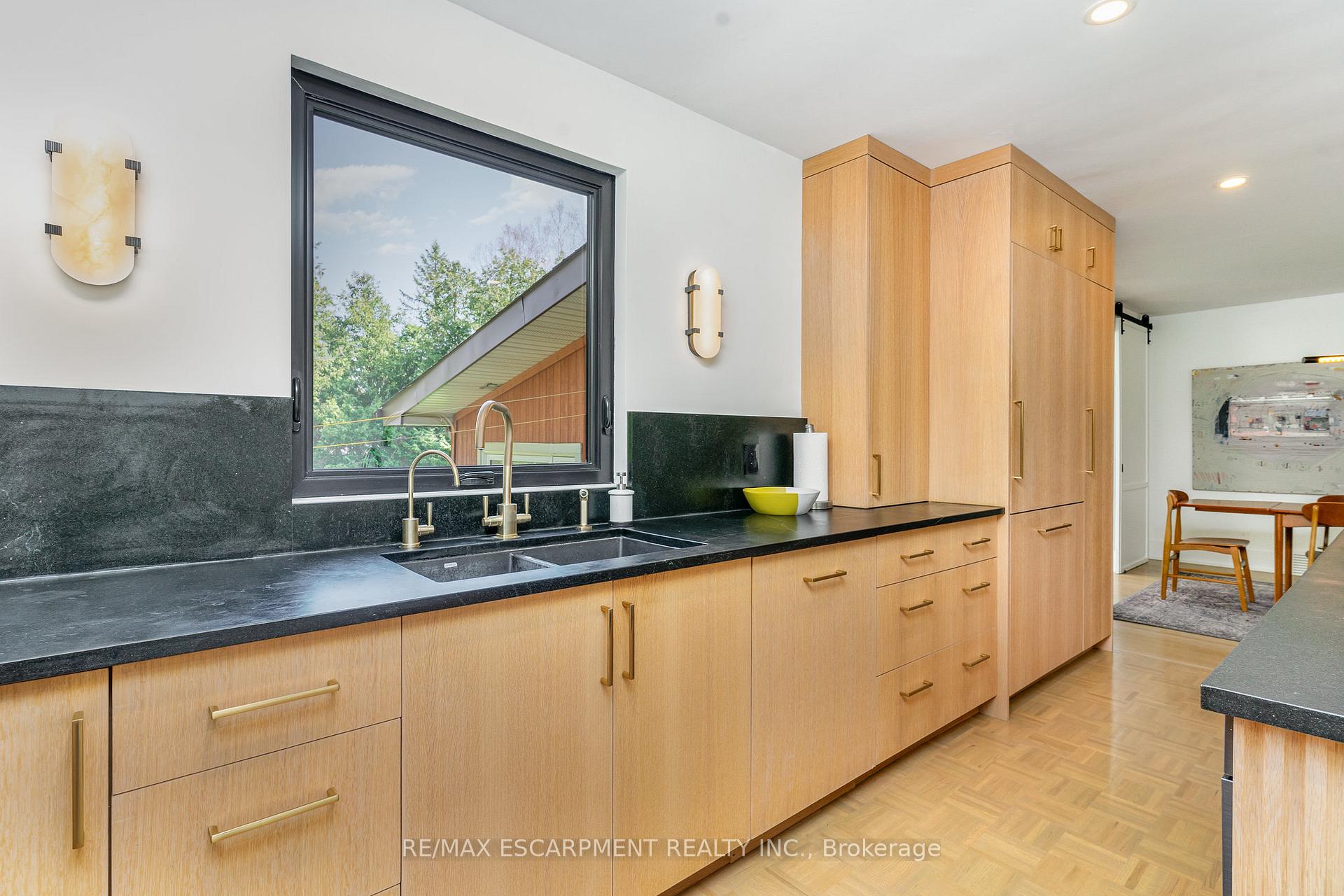 Photo 30 of 130 Hillcrest Avenue, Hamilton, Greensville — HOMEH