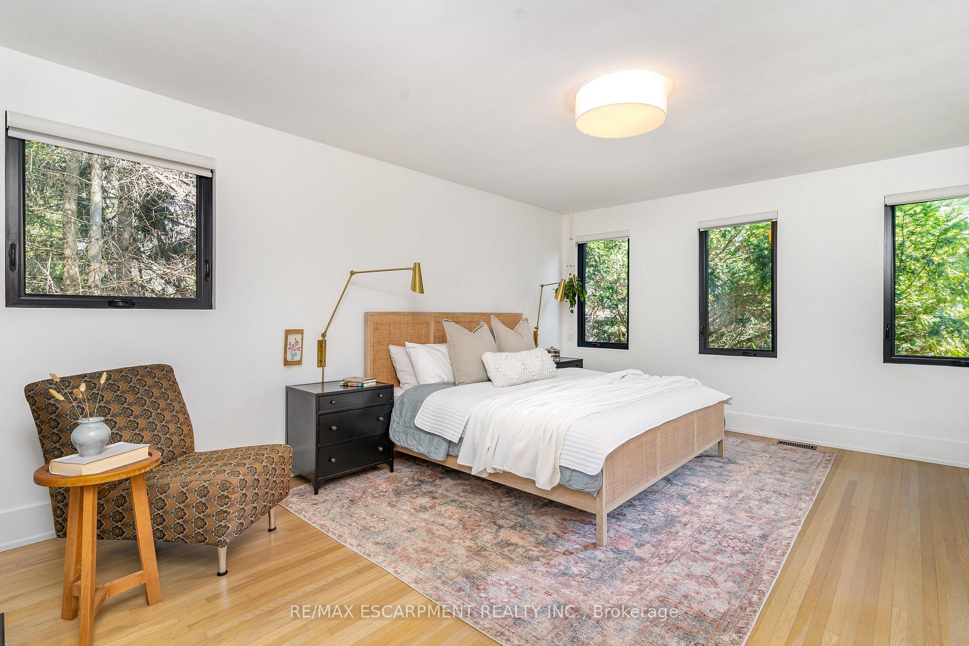 Photo 10 of 130 Hillcrest Avenue, Hamilton, Greensville — HOMEH