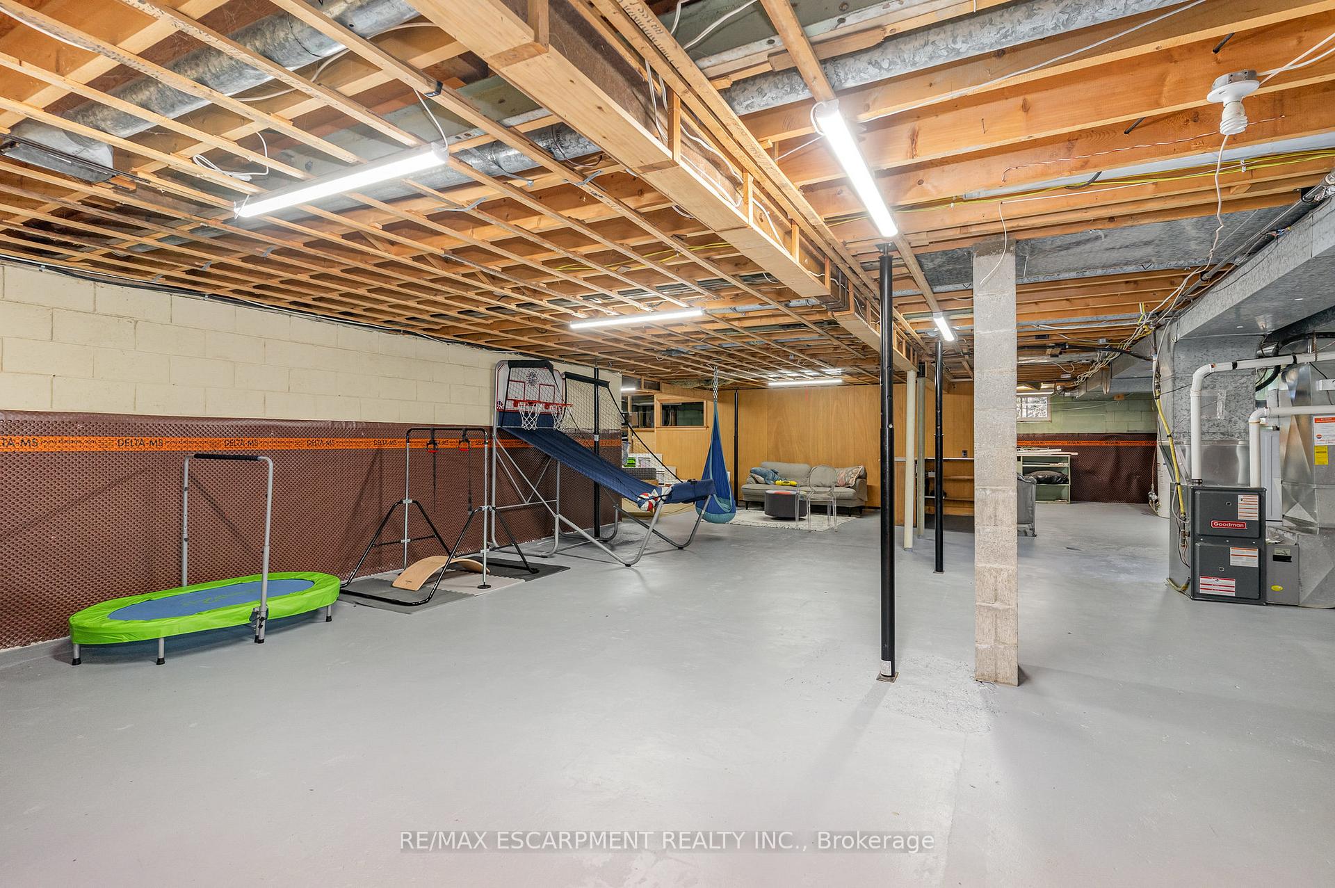 Photo 26 of 130 Hillcrest Avenue, Hamilton, Greensville — HOMEH