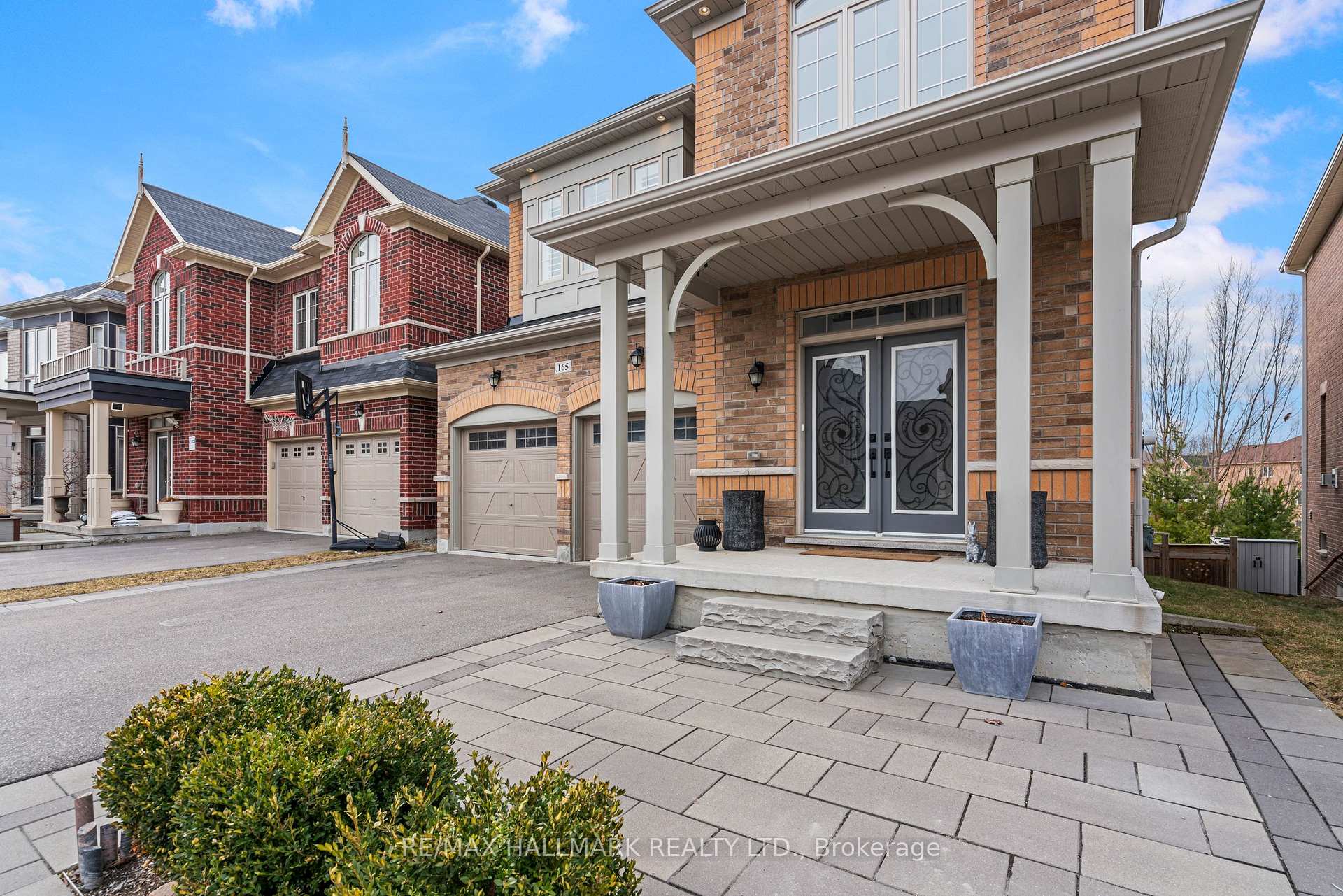 Photo 14 of 165 Roy Harper Avenue, Aurora, Rural Aurora — HOMEH