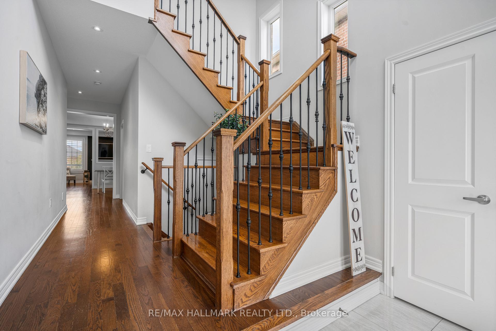 Photo 13 of 165 Roy Harper Avenue, Aurora, Rural Aurora — HOMEH