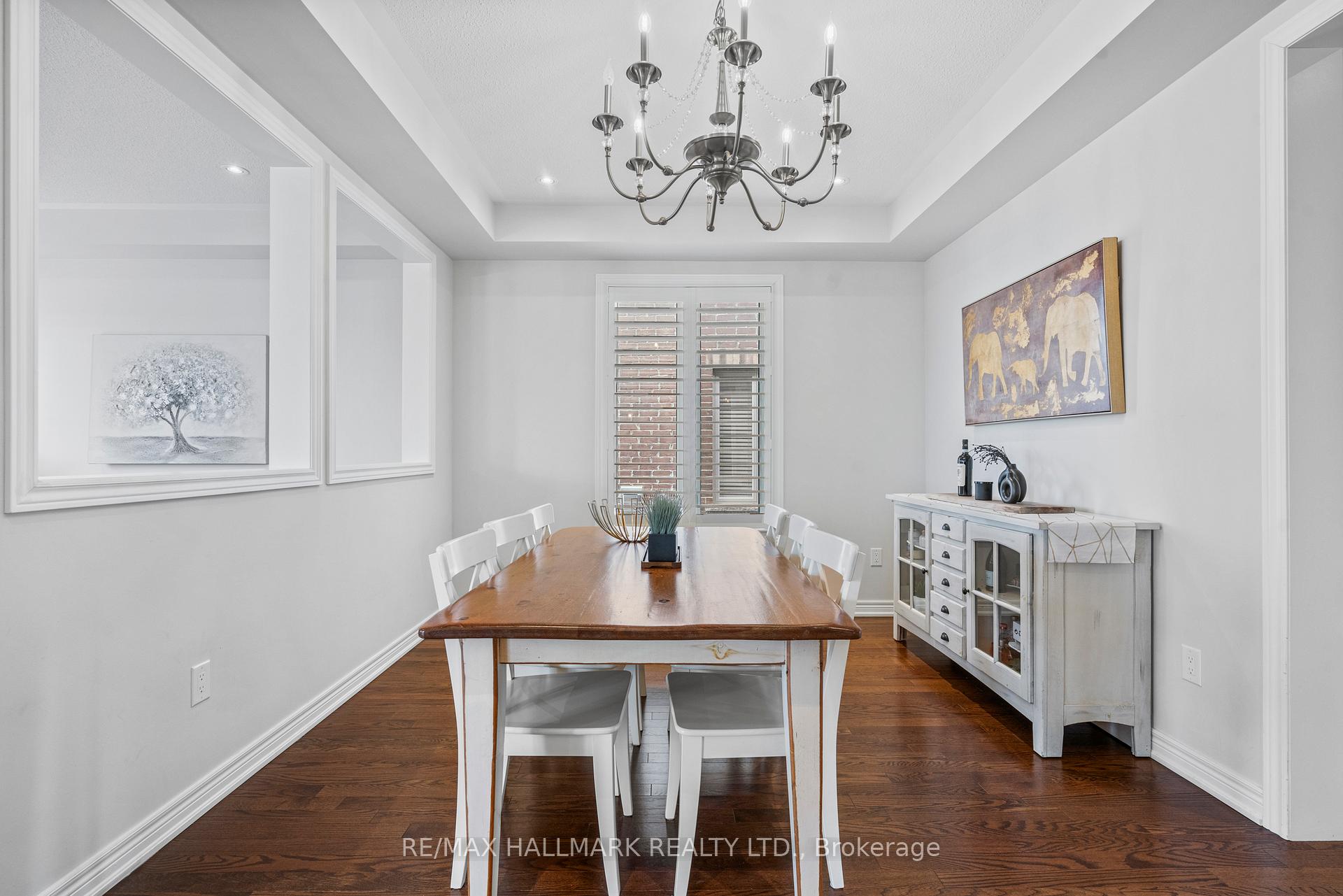 Photo 12 of 165 Roy Harper Avenue, Aurora, Rural Aurora — HOMEH