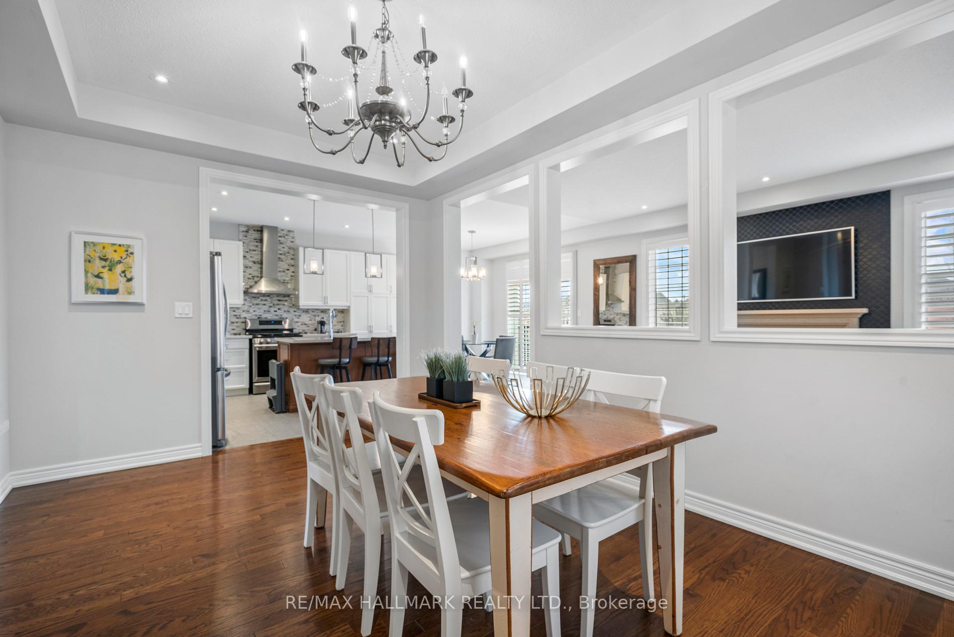 Photo 26 of 165 Roy Harper Avenue, Aurora, Rural Aurora — HOMEH