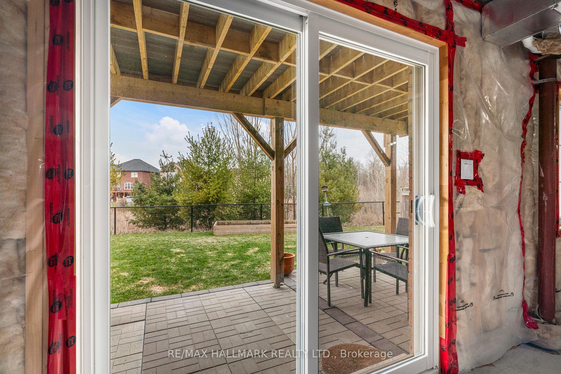Photo 44 of 165 Roy Harper Avenue, Aurora, Rural Aurora — HOMEH