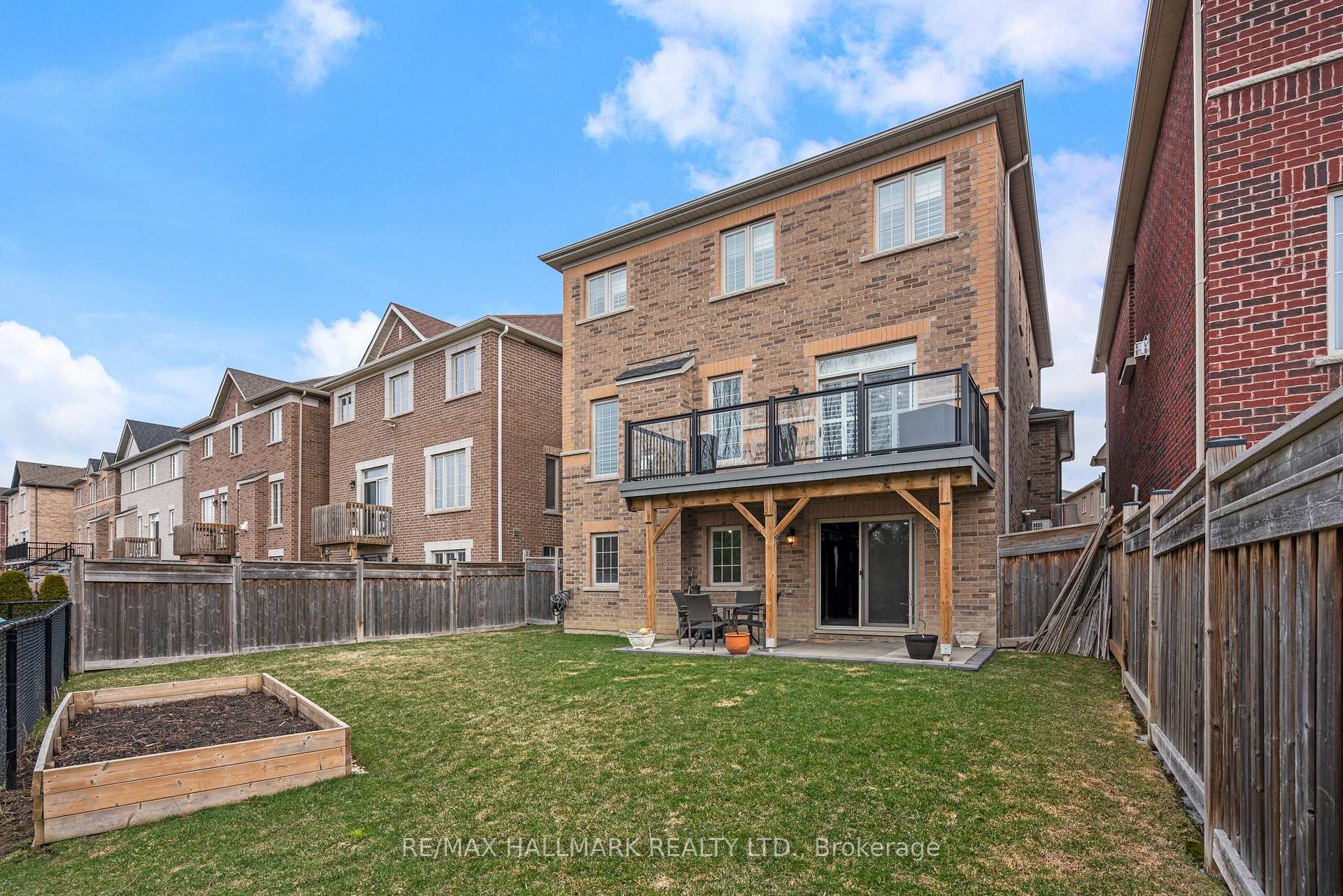 Photo 49 of 165 Roy Harper Avenue, Aurora, Rural Aurora — HOMEH