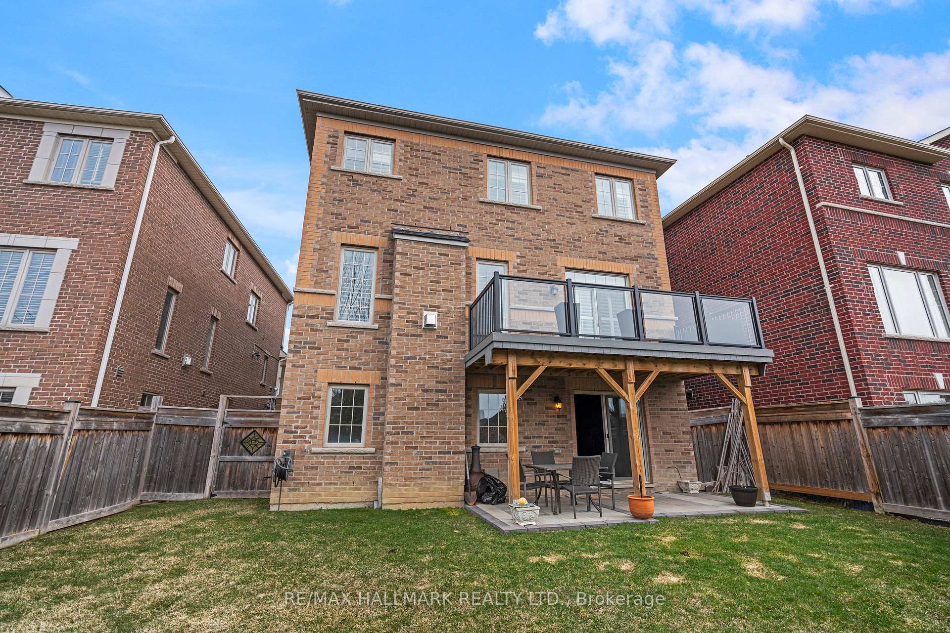 Photo 46 of 165 Roy Harper Avenue, Aurora, Rural Aurora — HOMEH