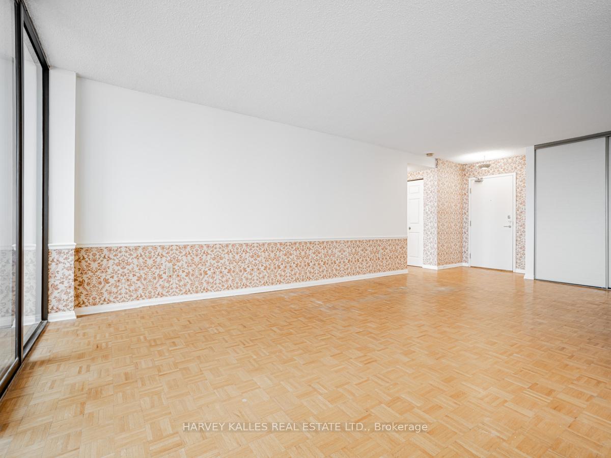 Photo 30 of Unit 1101, 3000 Bathurst Street, Toronto, Englemount-Lawrence — HOMEH