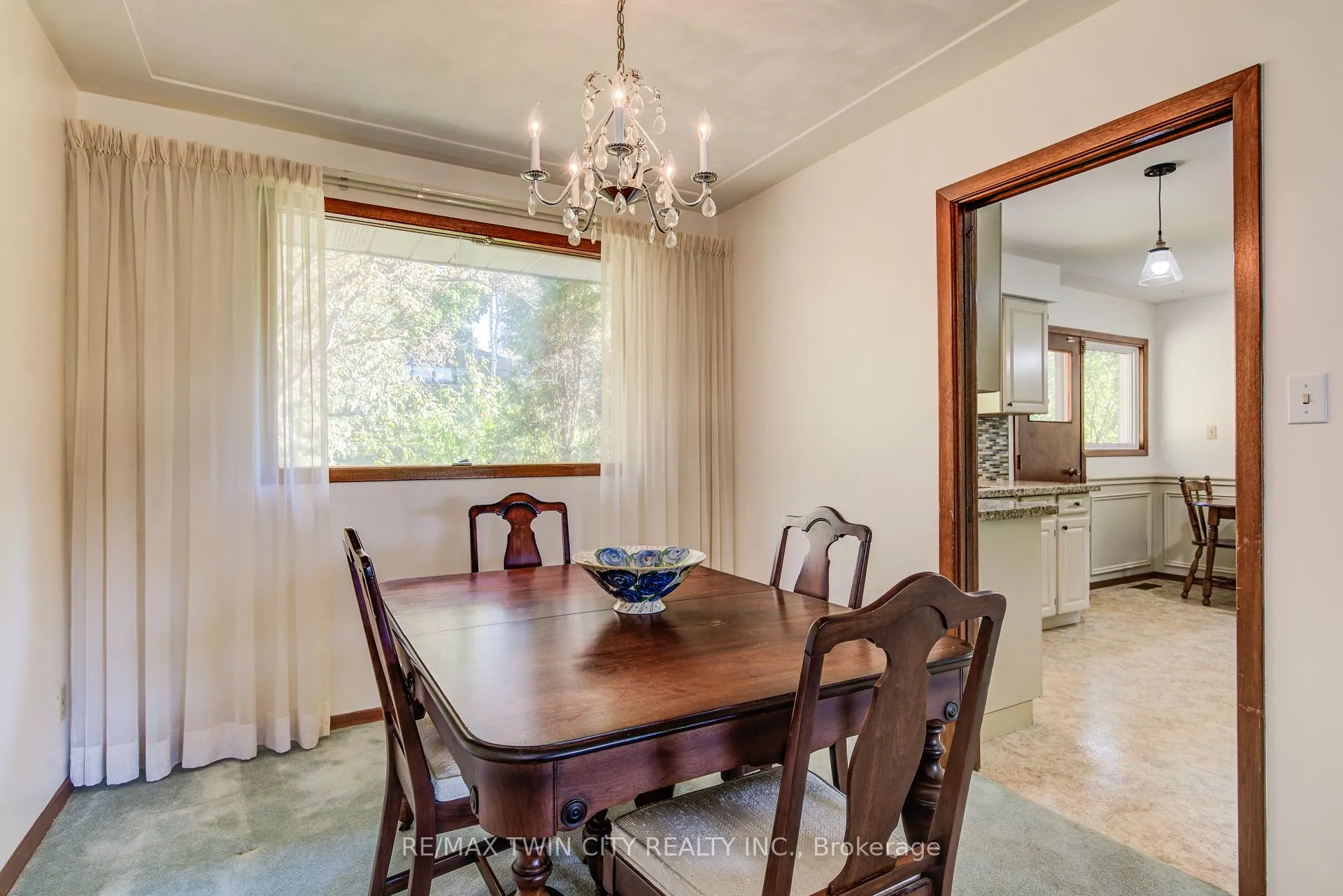 Photo 7 of 39 Kenwood Crescent, Guelph, Junction/Onward Willow — HOMEH