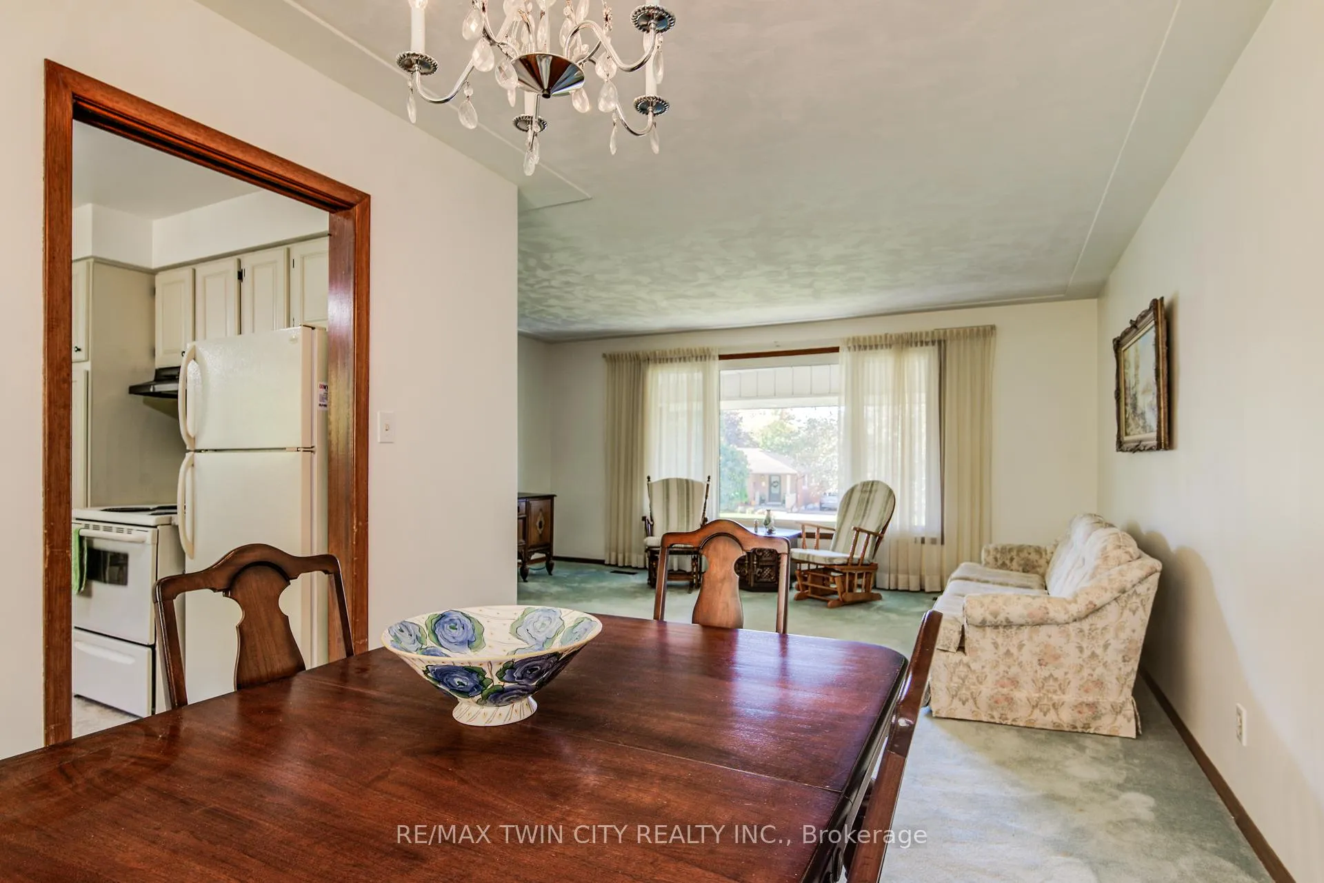 Photo 8 of 39 Kenwood Crescent, Guelph, Junction/Onward Willow — HOMEH