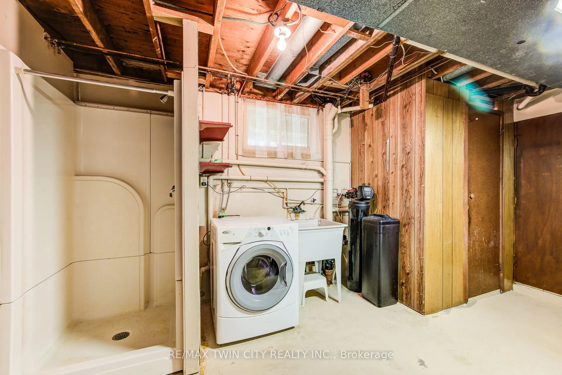 Photo 22 of 39 Kenwood Crescent, Guelph, Junction/Onward Willow — HOMEH