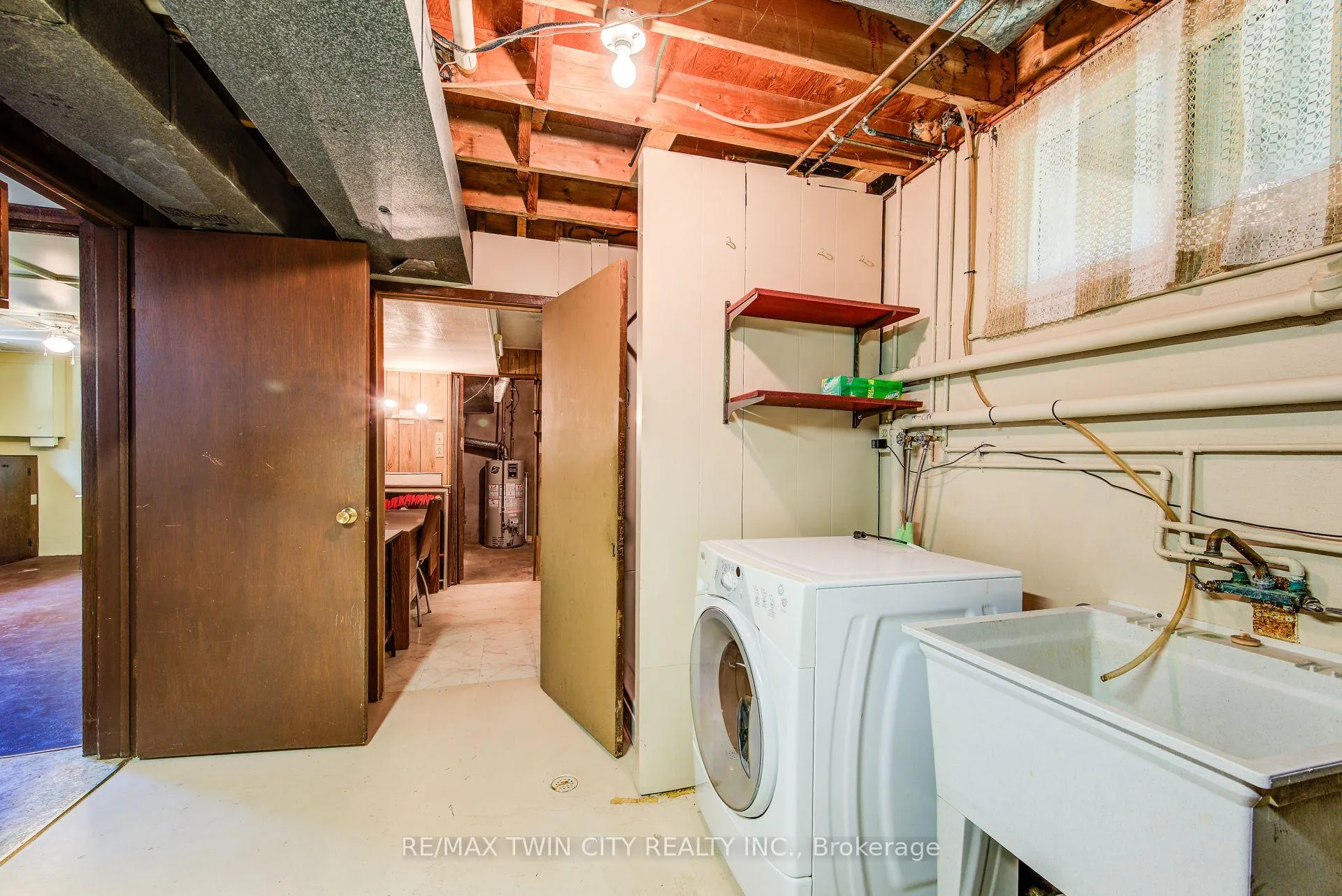 Photo 24 of 39 Kenwood Crescent, Guelph, Junction/Onward Willow — HOMEH
