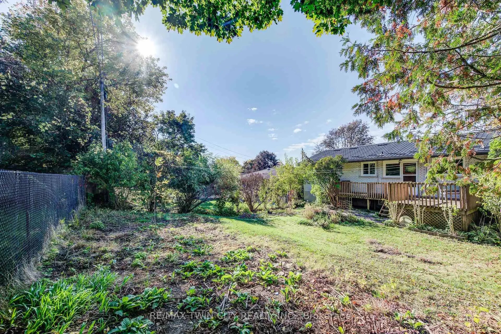 Photo 30 of 39 Kenwood Crescent, Guelph, Junction/Onward Willow — HOMEH