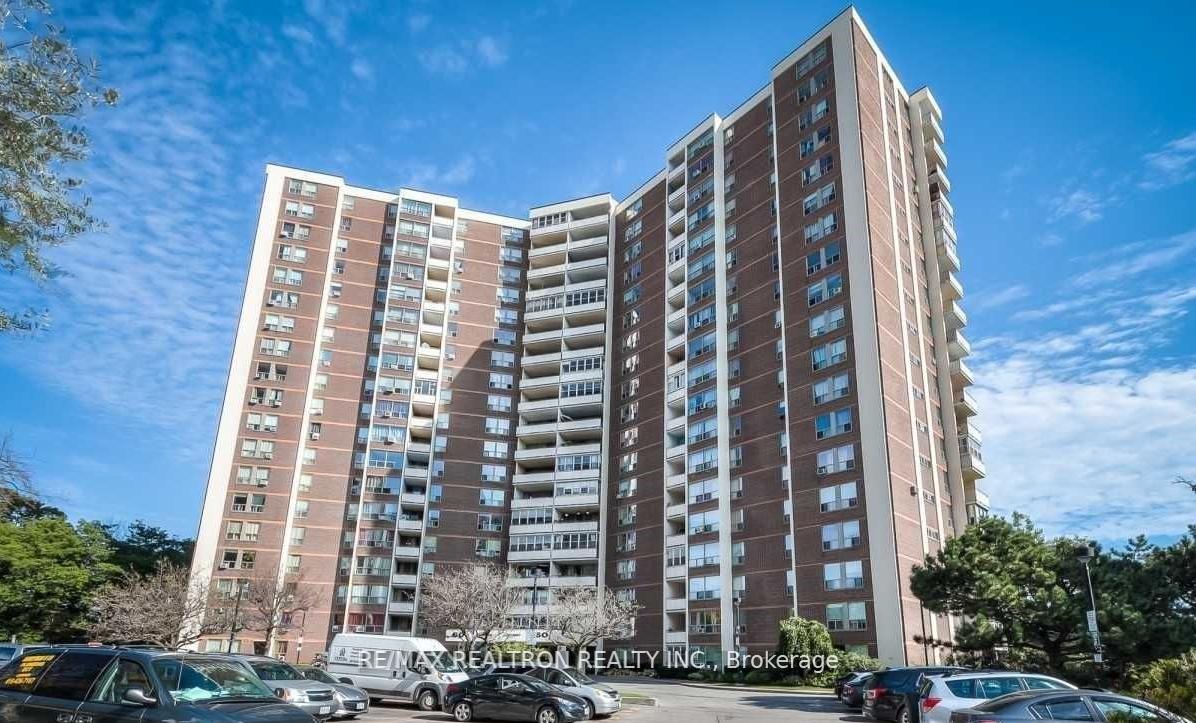 Front of Unit 106, 60 Pavane Linkway Way