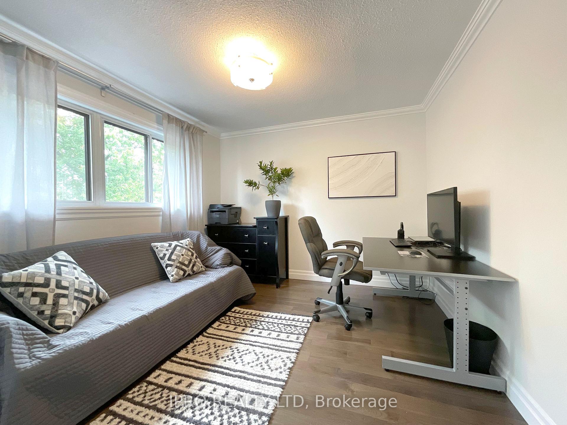 Photo 12 of 73 Wright Crescent, Caledon, Bolton North — HOMEH