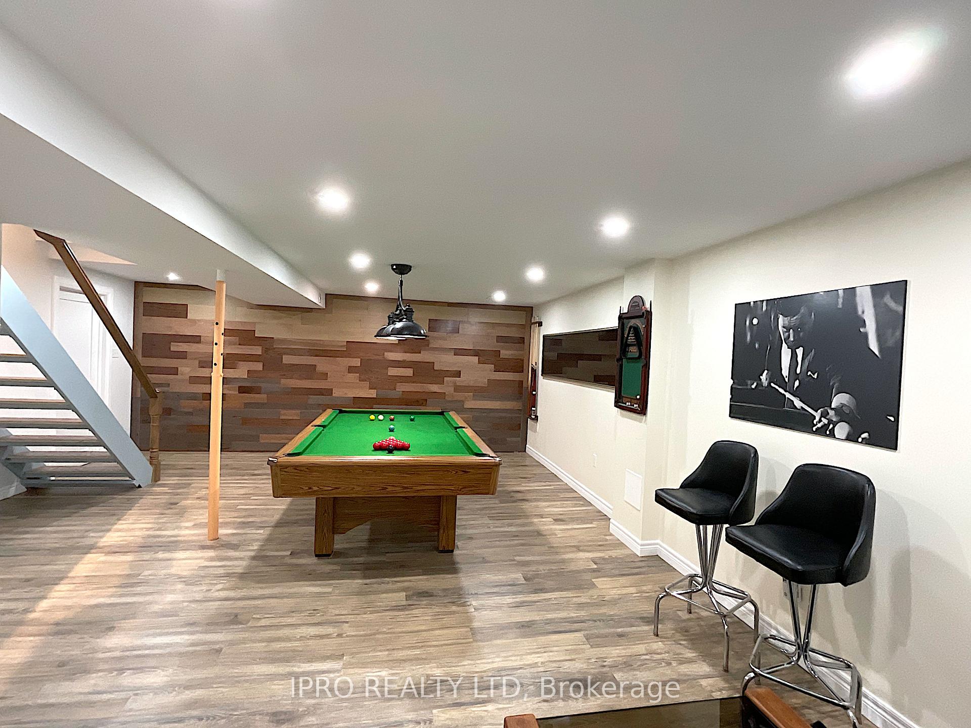 Photo 16 of 73 Wright Crescent, Caledon, Bolton North — HOMEH