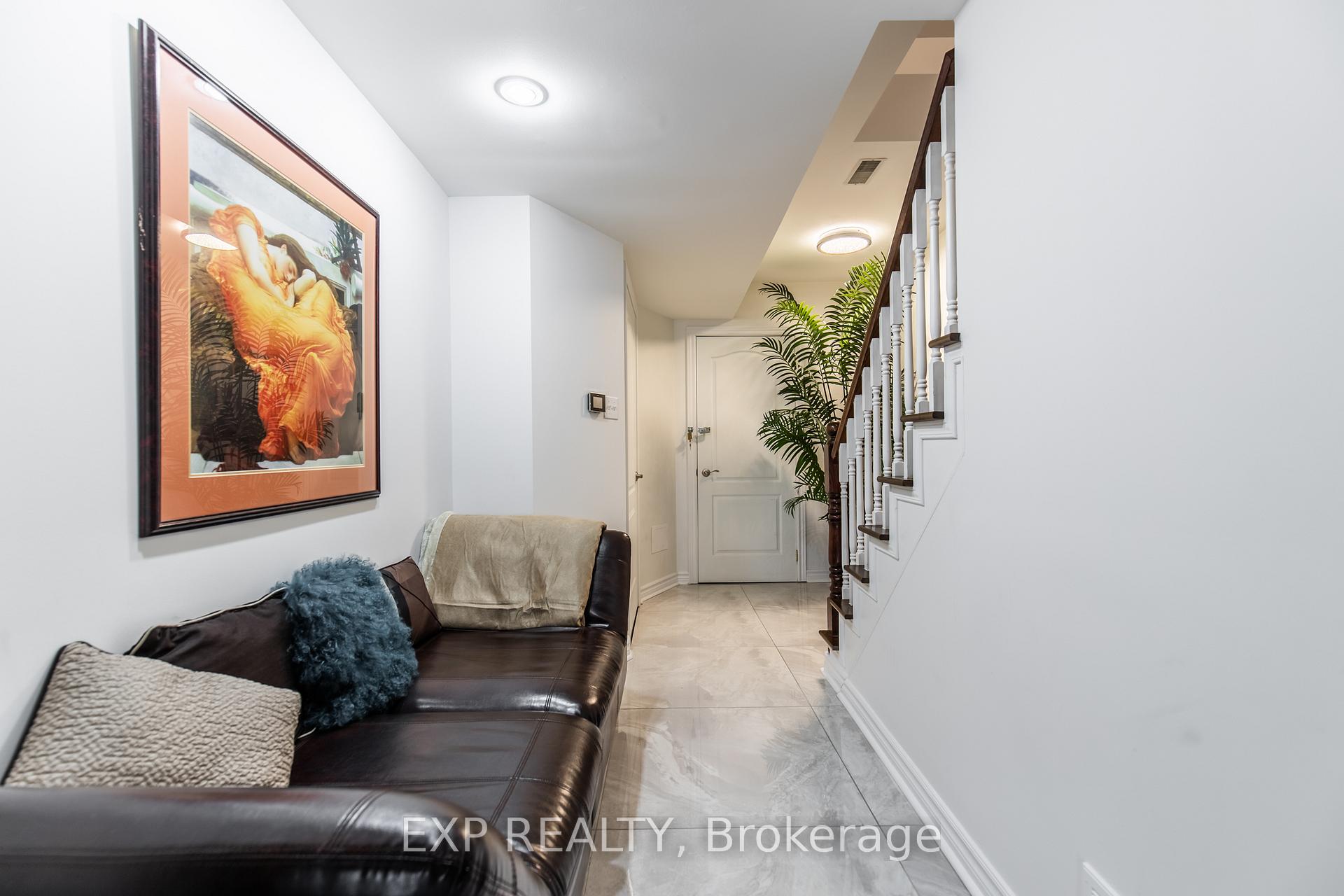 Photo 30 of 139 Edgewater Drive, Hamilton, Lakeshore — HOMEH