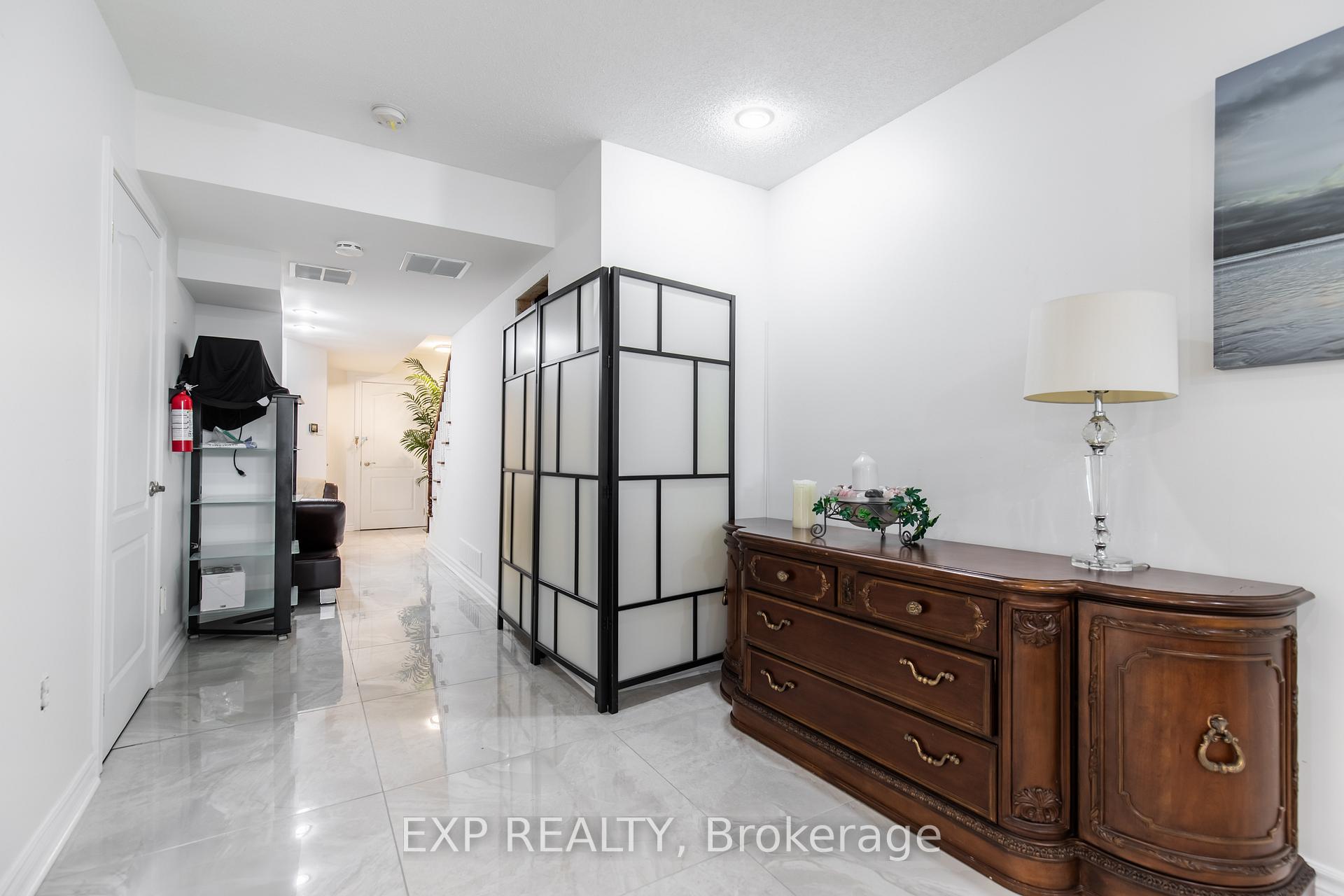 Photo 18 of 139 Edgewater Drive, Hamilton, Lakeshore — HOMEH