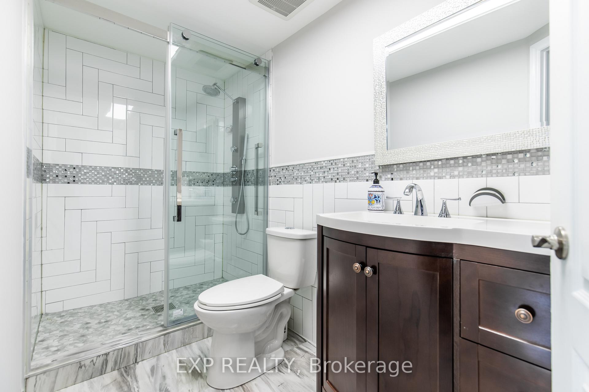 Photo 39 of 139 Edgewater Drive, Hamilton, Lakeshore — HOMEH